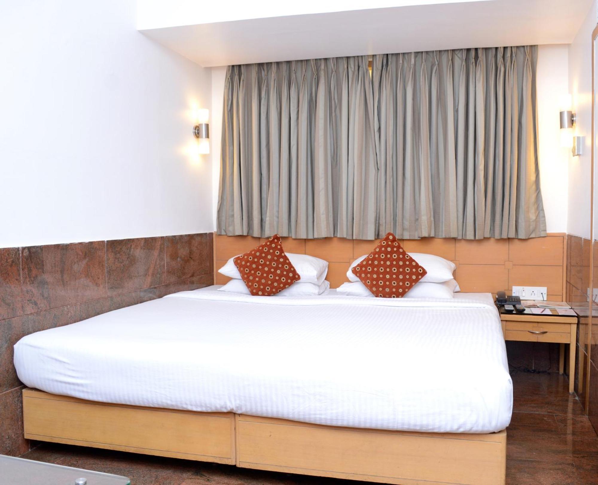 Executive room room & on Food Laundry & Welcome drink