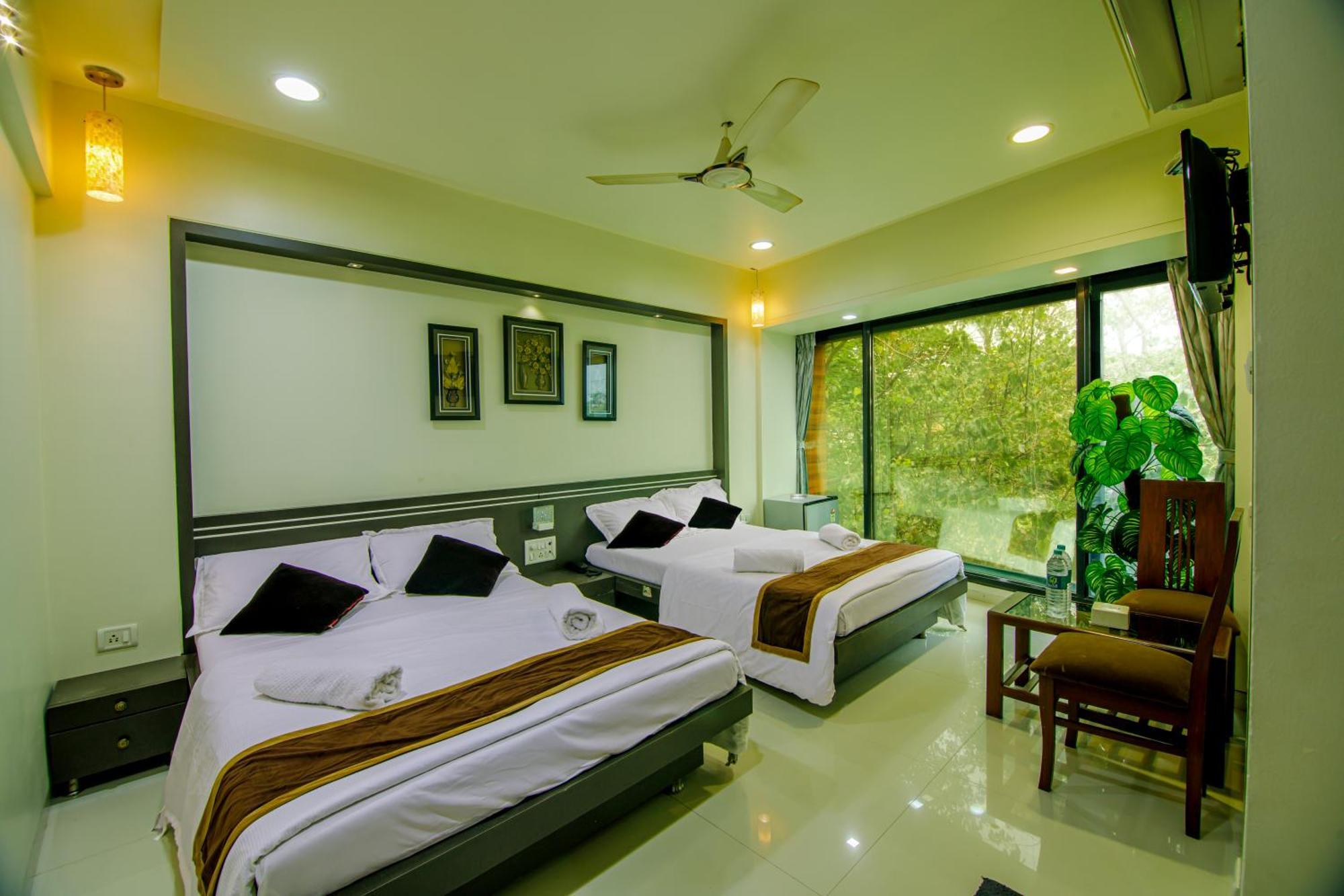 Deluxe Quadruple Room