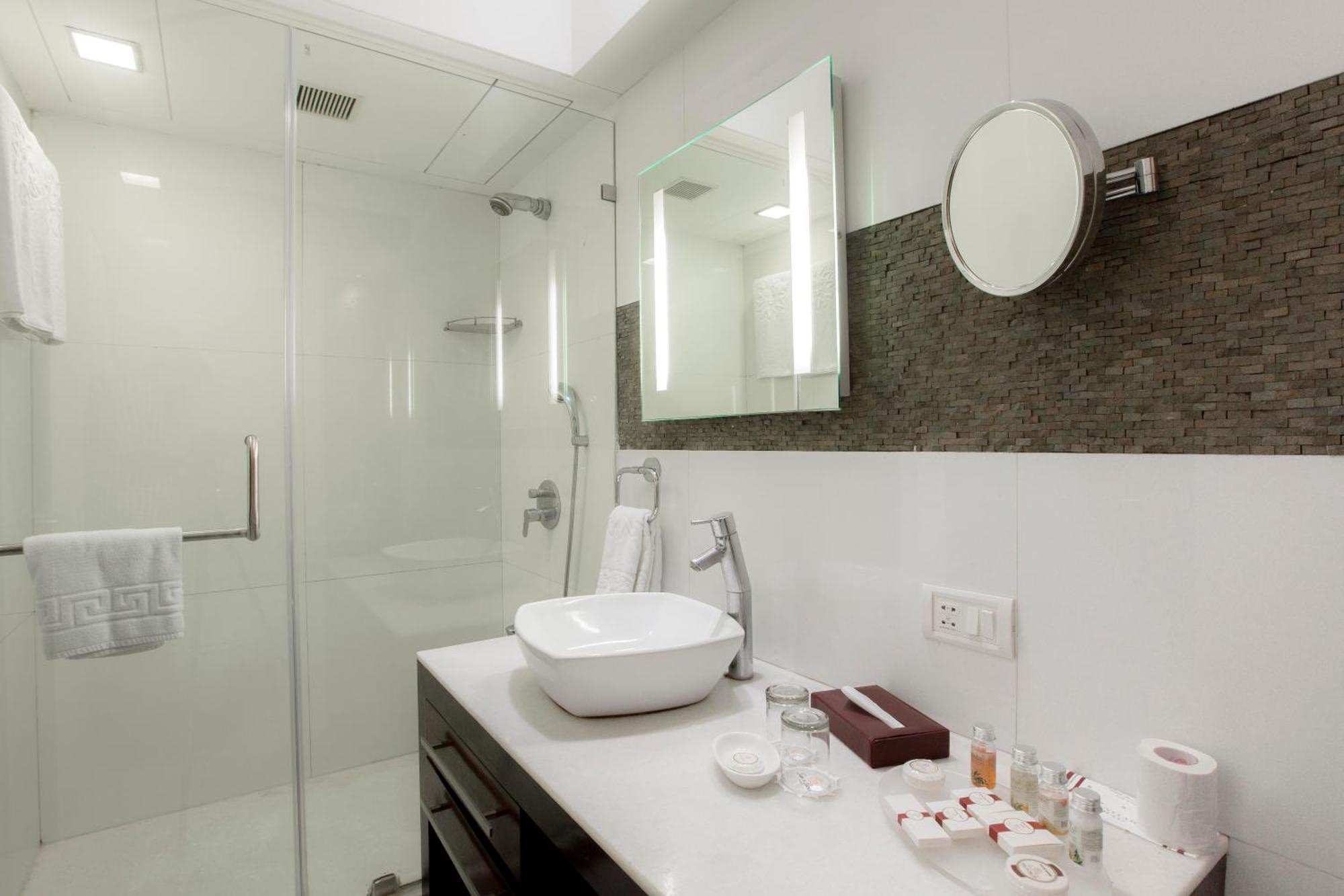 Superior Double or Twin Room on food beverages