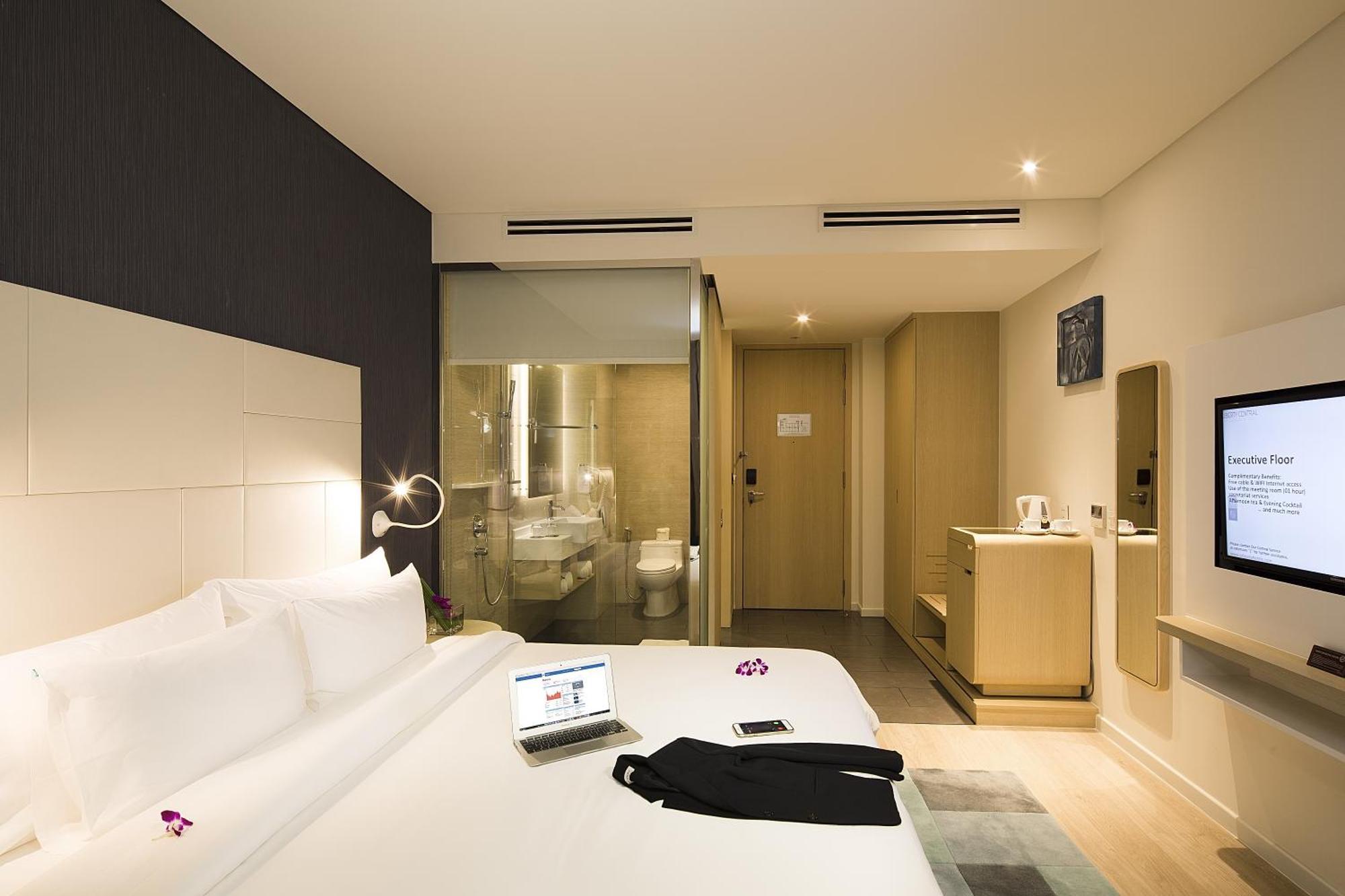 Executive Deluxe Double or Twin Room