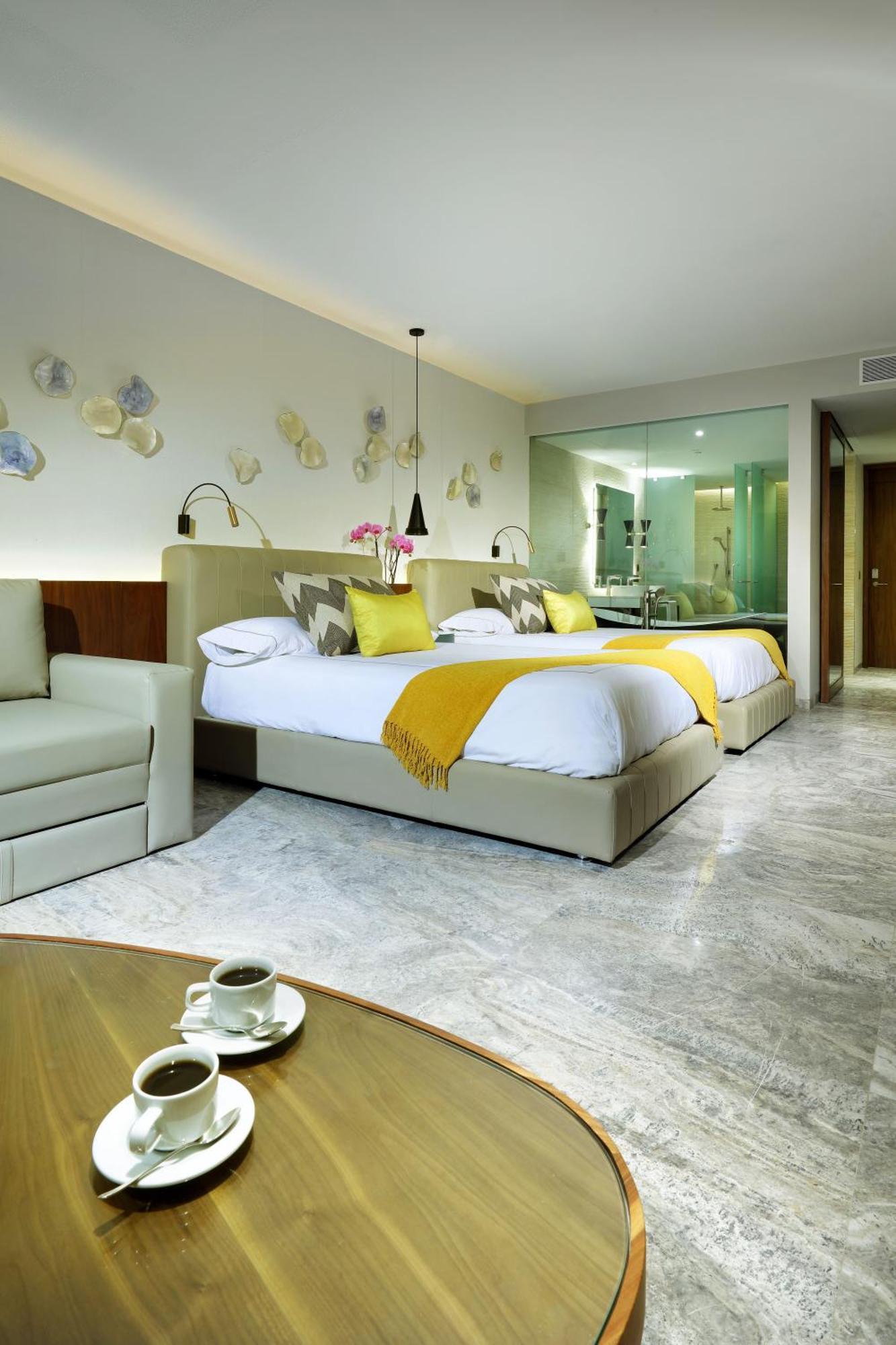 Family Selection Junior Suite Beachside Panoramic Ocean View