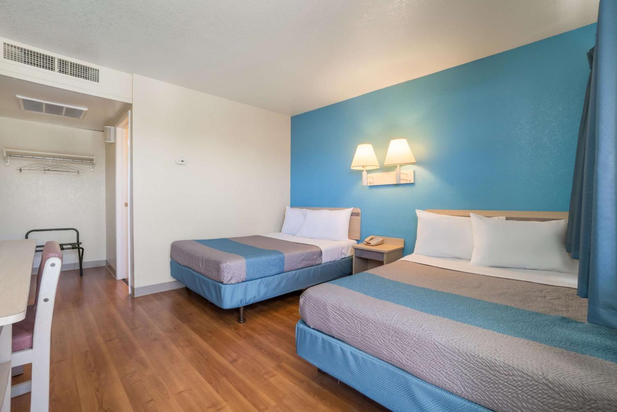 Quadruple Room Disability Access Non-Smoking