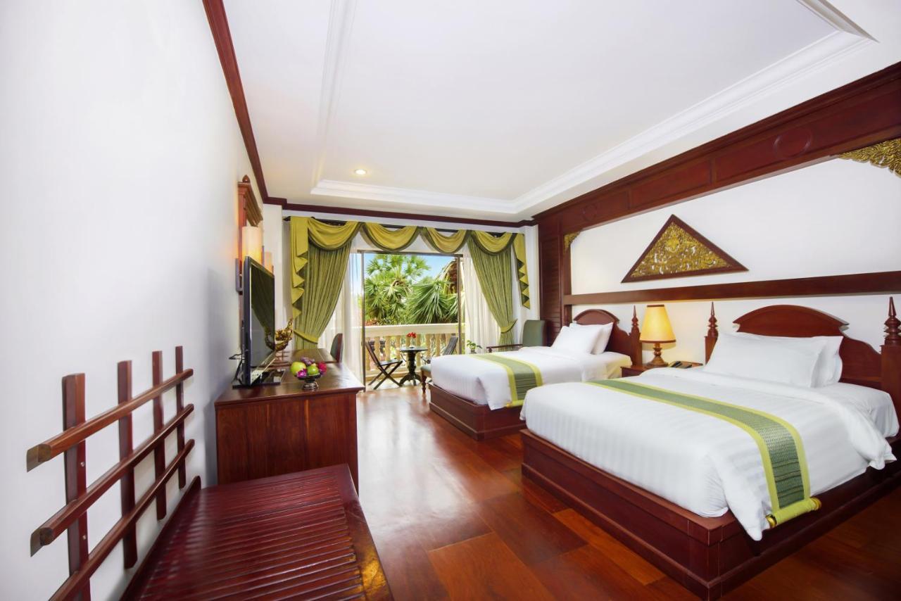 Landmark Twin Room
