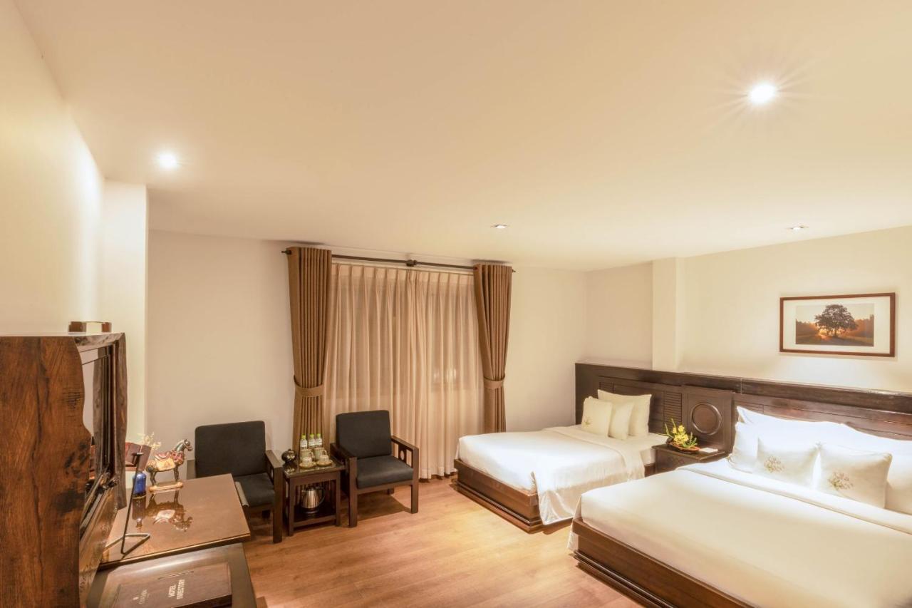 Family Room minibar