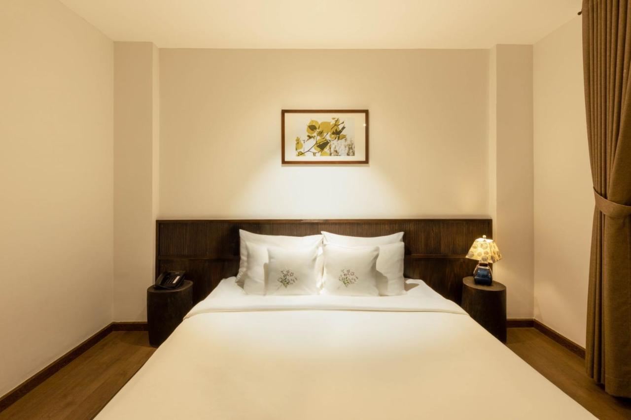 Premier Double Room minibar
