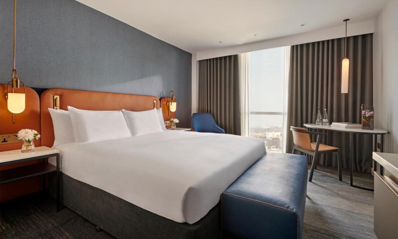 King Room with Cherry Park View