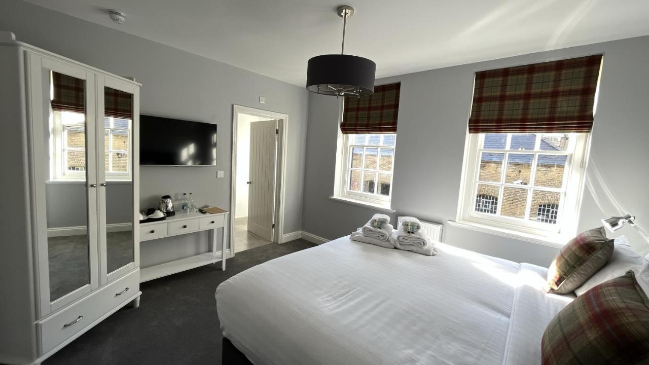 Superior King Room,1231190147:JPEG