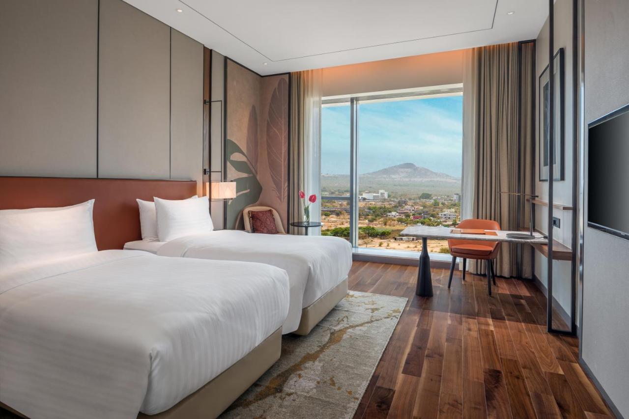Superior room with Hill view