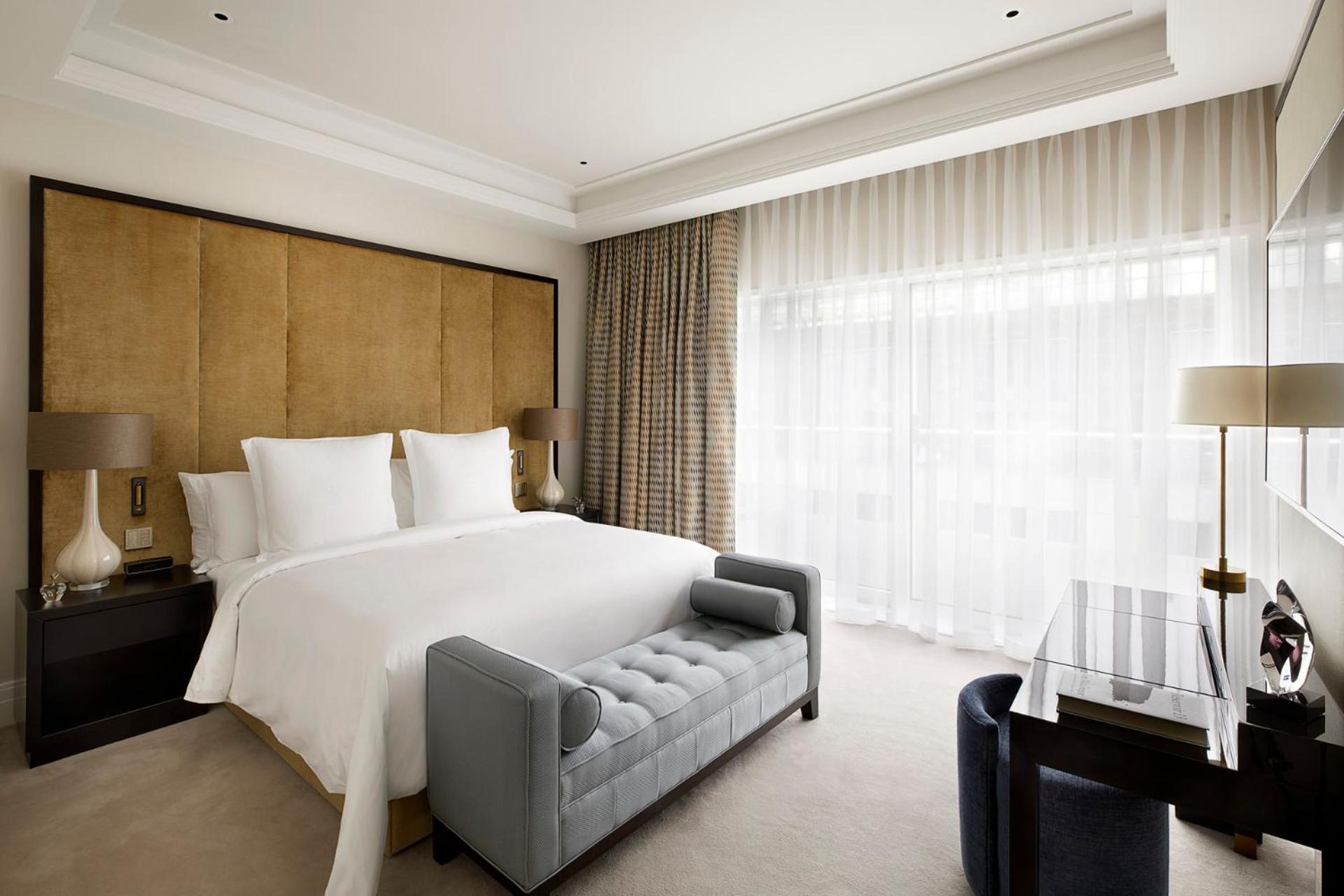 Royal Hotel Residence