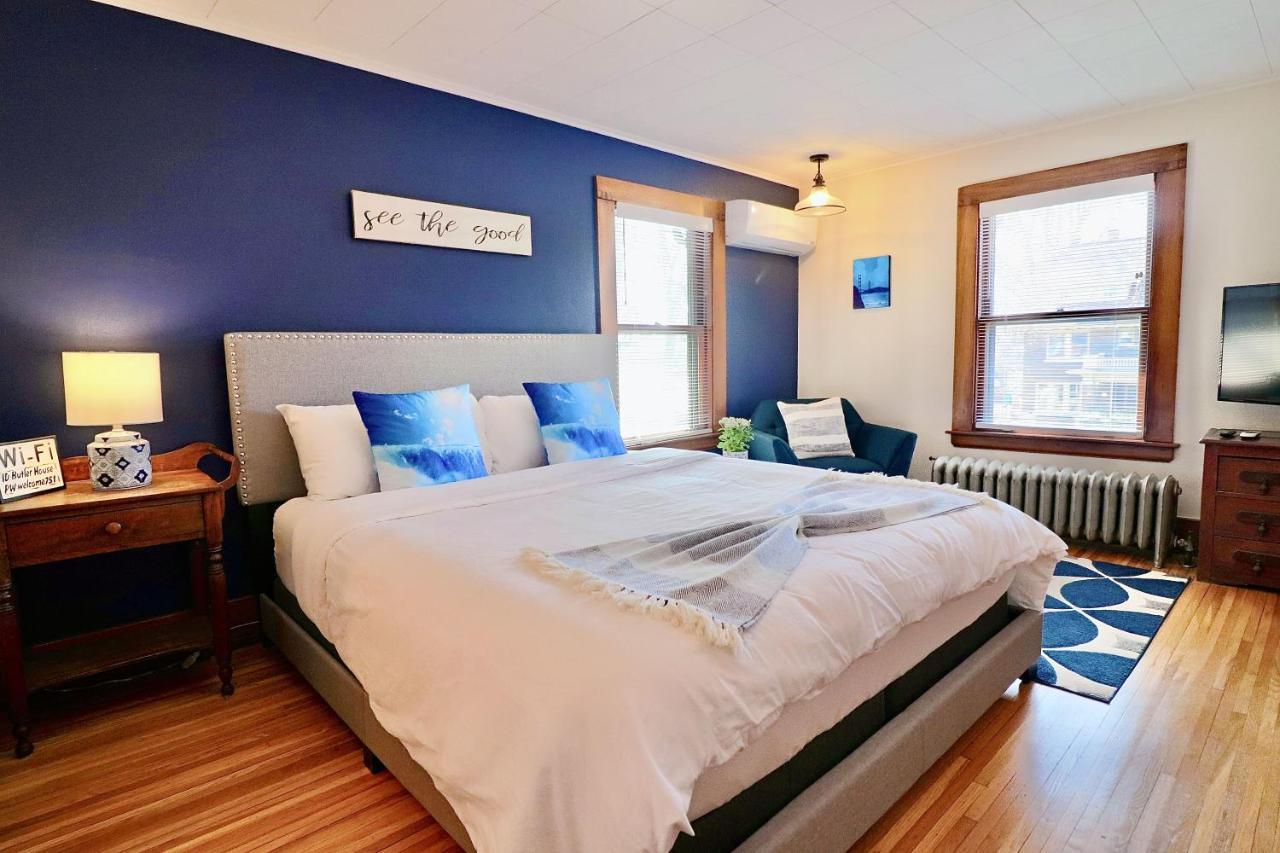 Deluxe King Suite