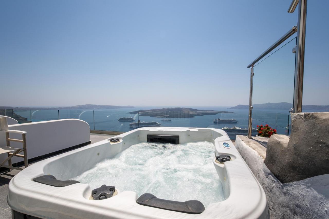 Deluxe Suite Hot Tub Caldera View