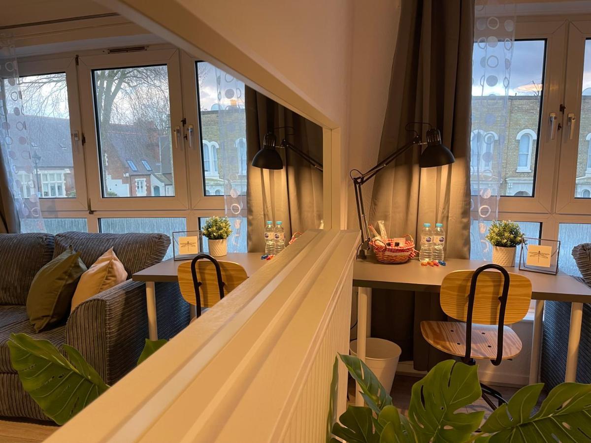 Large Double Room,1252428415:JPEG