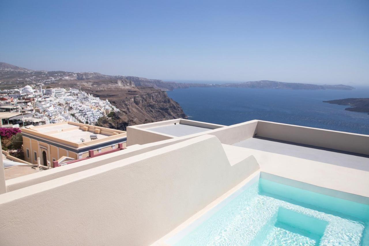DELUXE SUITE CALDERA VIEW & OUTDOOR JACUZZI