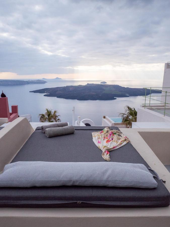 CAVE SUITE CALDERA VIEW OUTDOOR JACUZZI