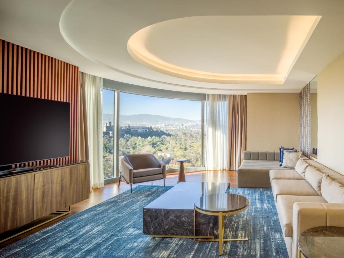 Junior Suite 1 King