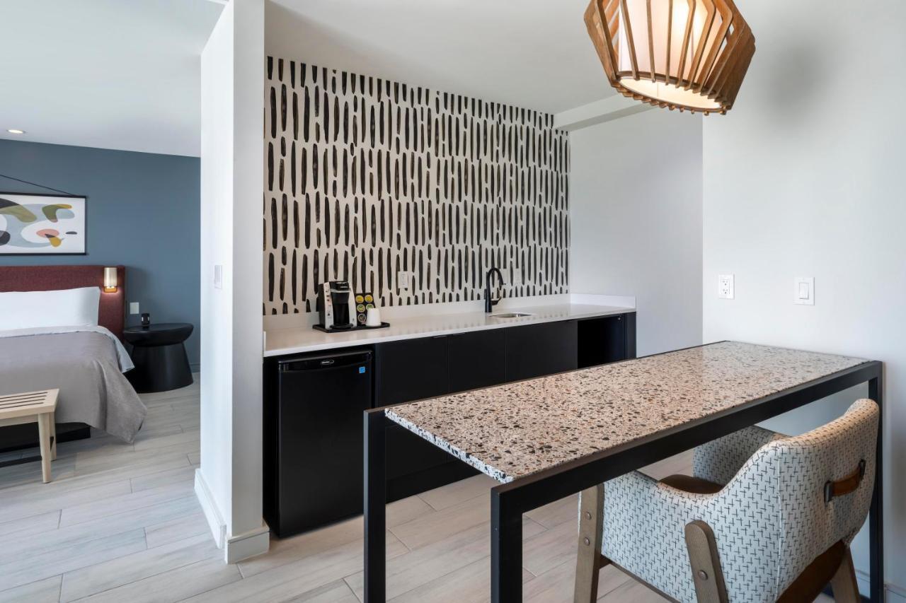 Suite - Non-Smoking