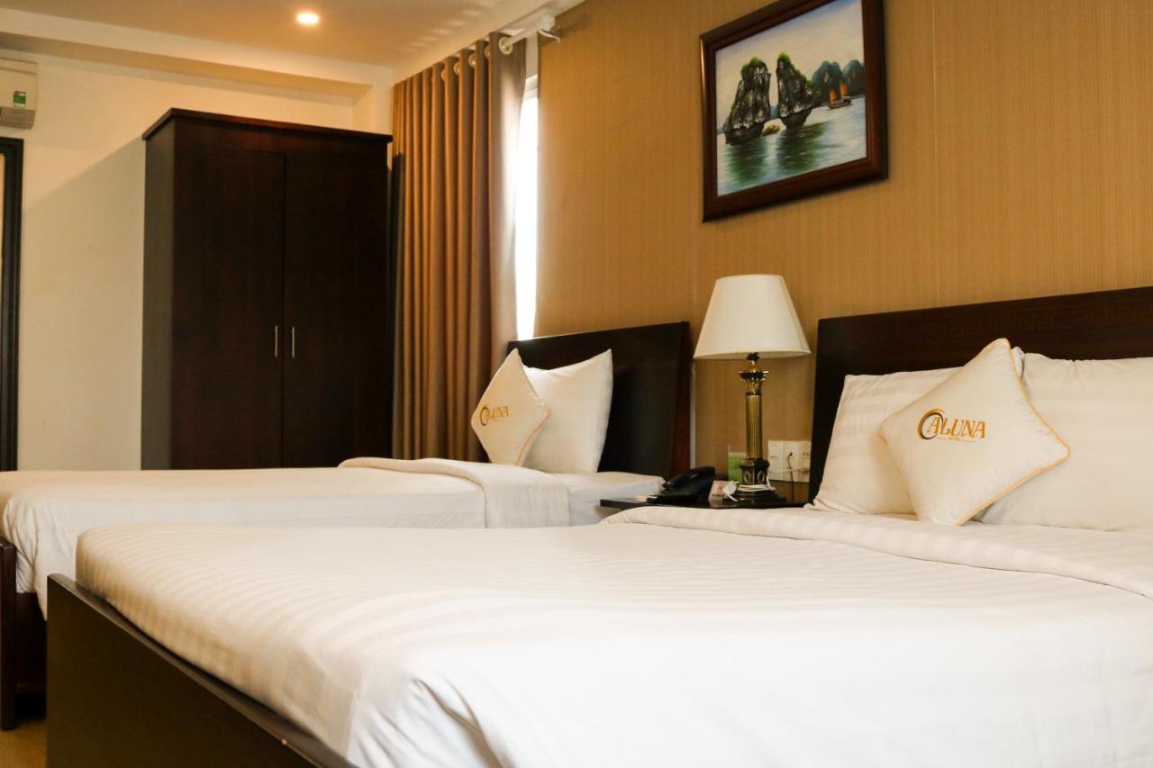 Triple Room Window