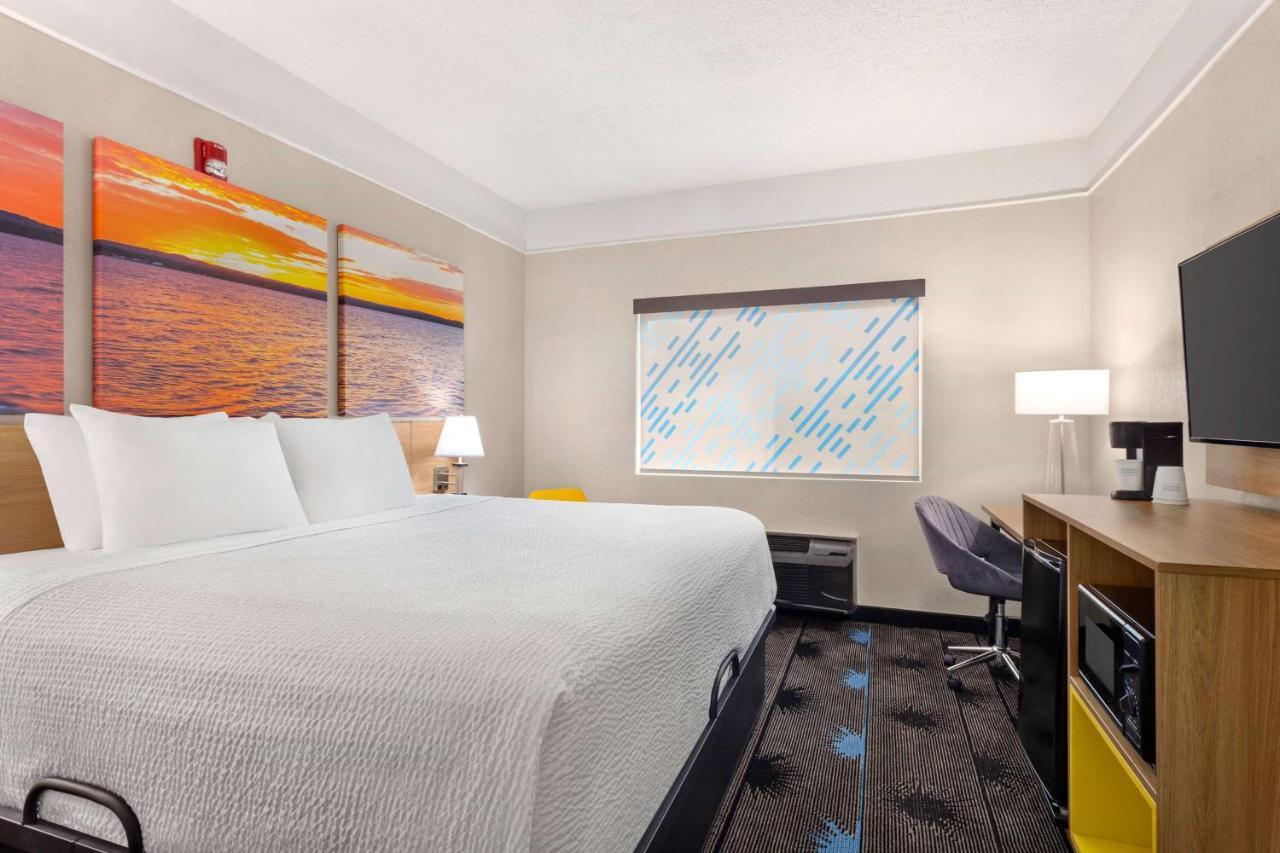 King Room - Disability Access/Non-Smoking