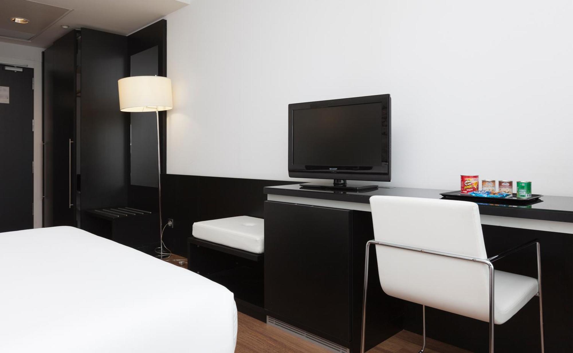 Double or Twin Room airport shuttle