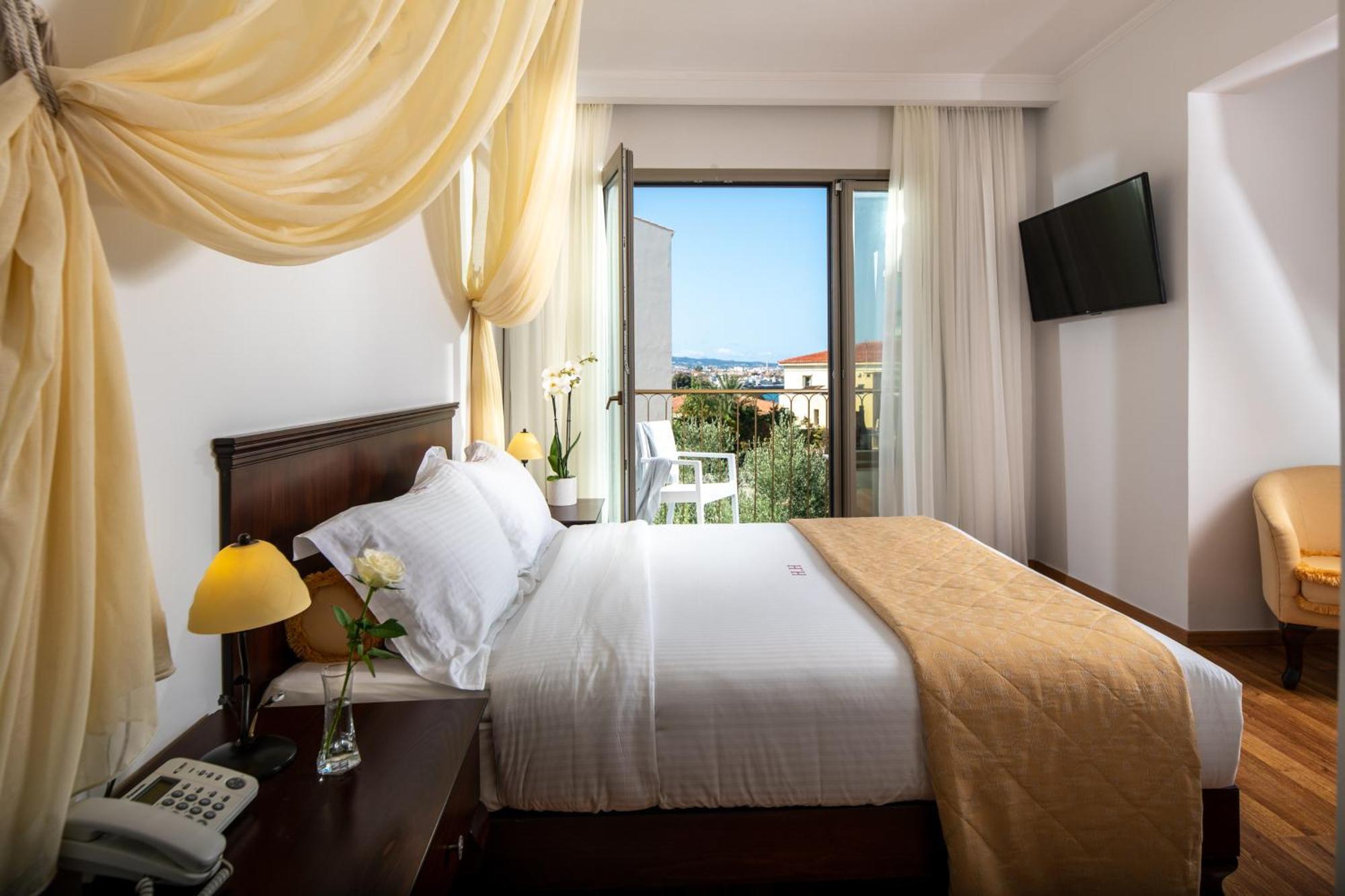 Deluxe Double or Twin Room Ocean View