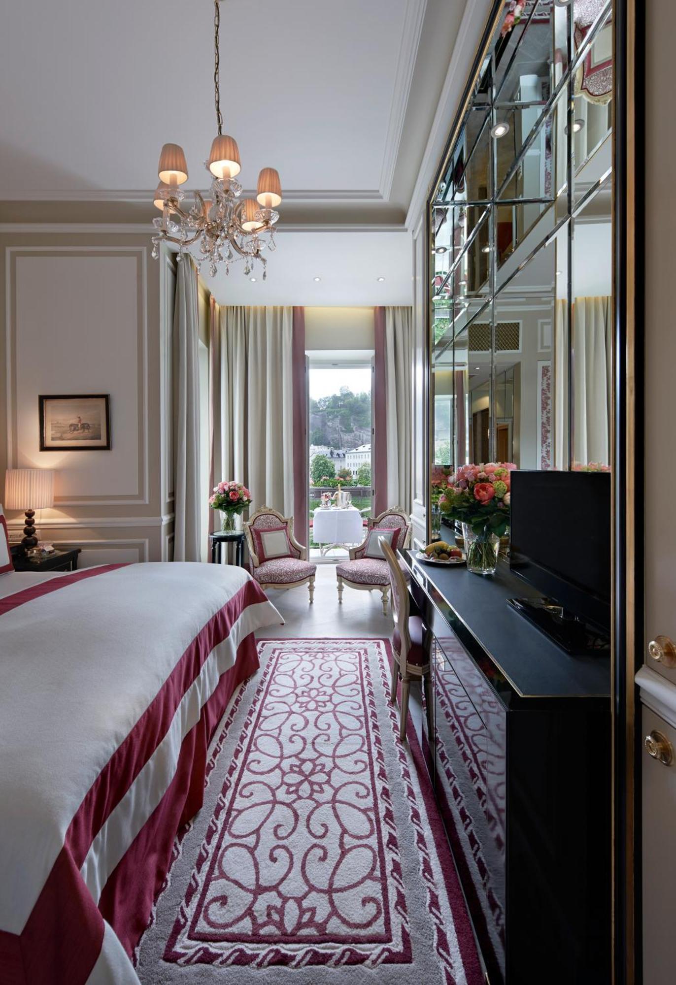 Deluxe Double Room River View