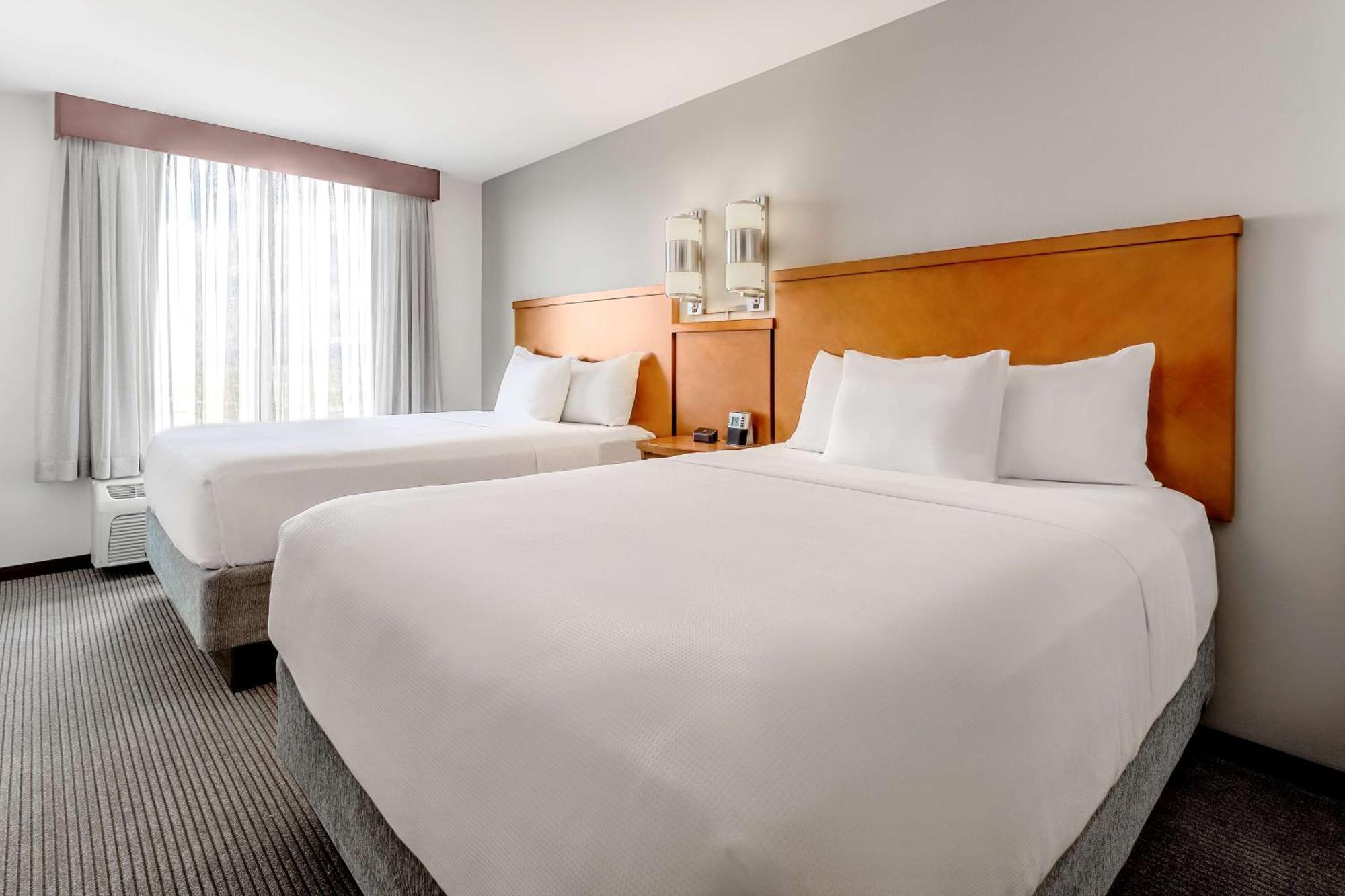 Queen Room with Two Queen Beds, Sofa Bed and Accessible Tub