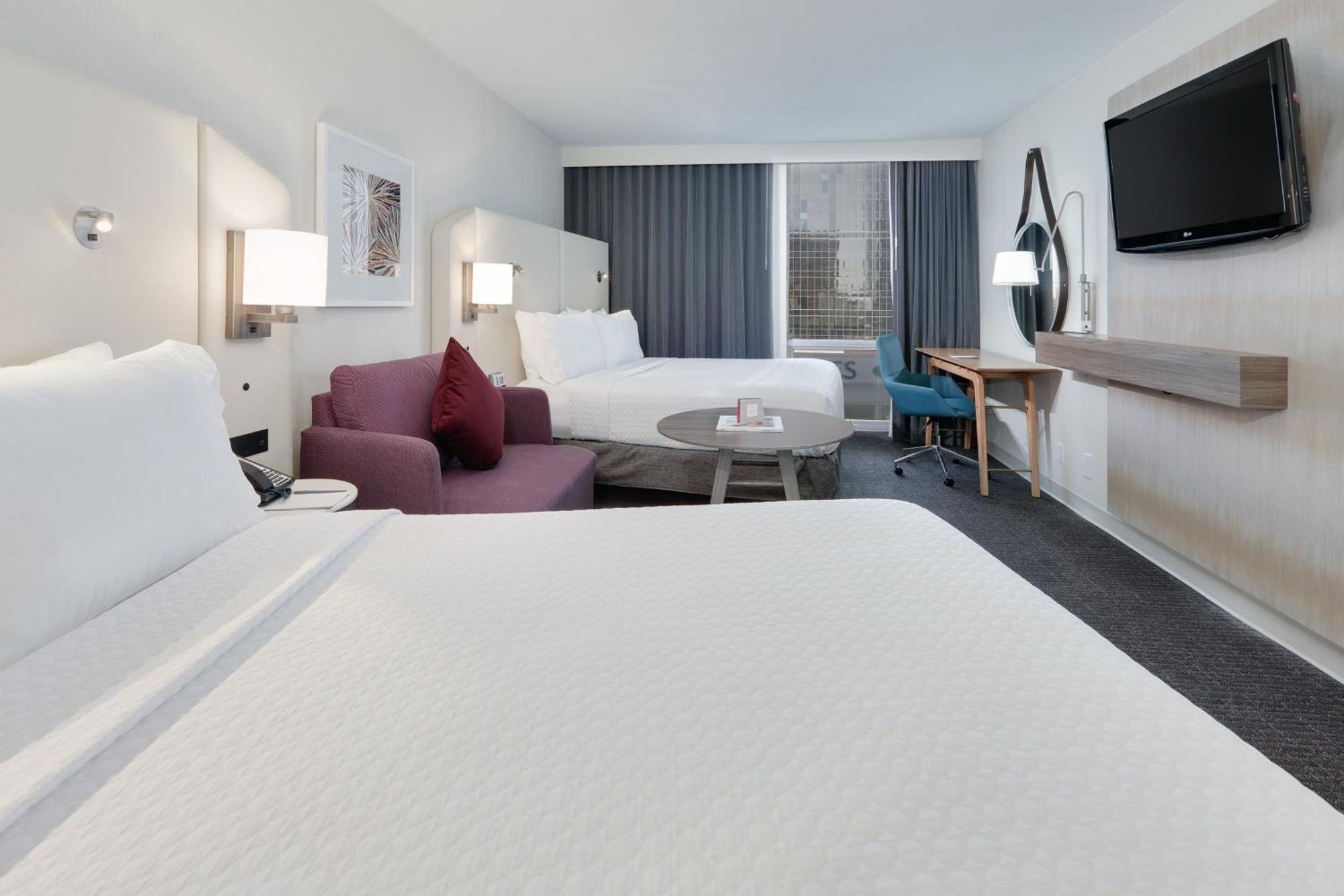 Premium Queen Room with Two Queen Beds and Balcony,1434515287:JPEG