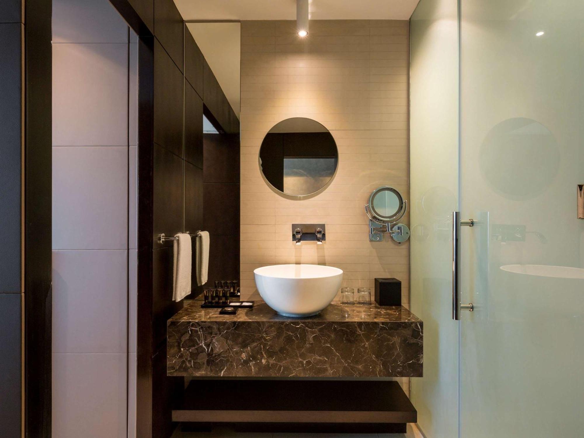 Duplex King Suite Lounge Access High Floor