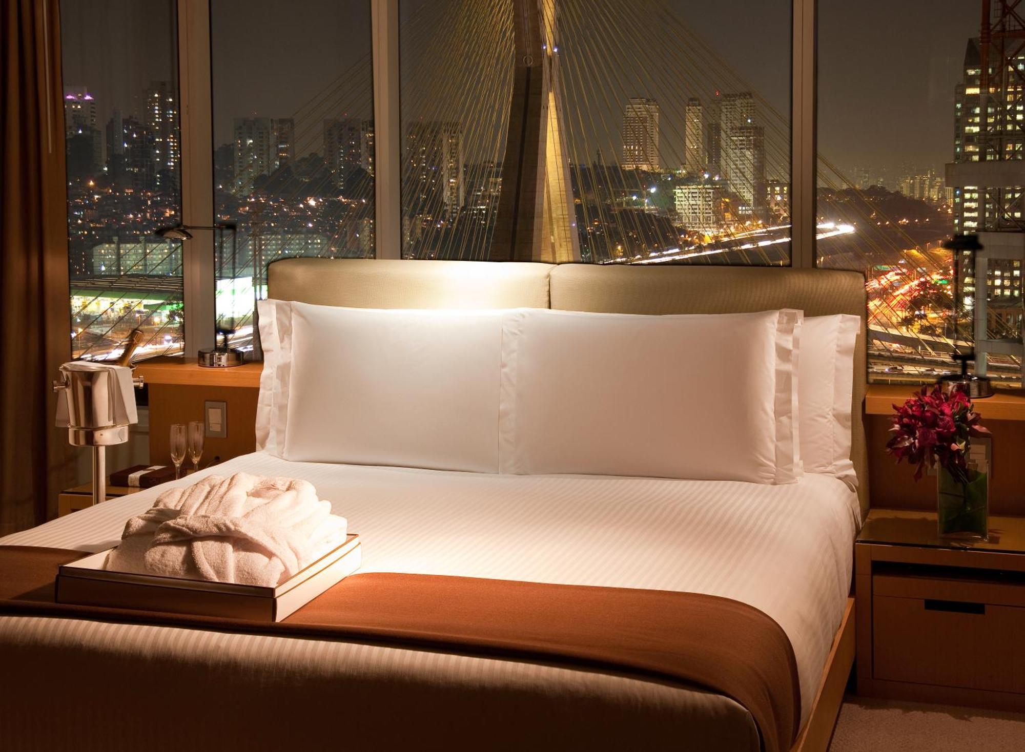 Grand Suite with View