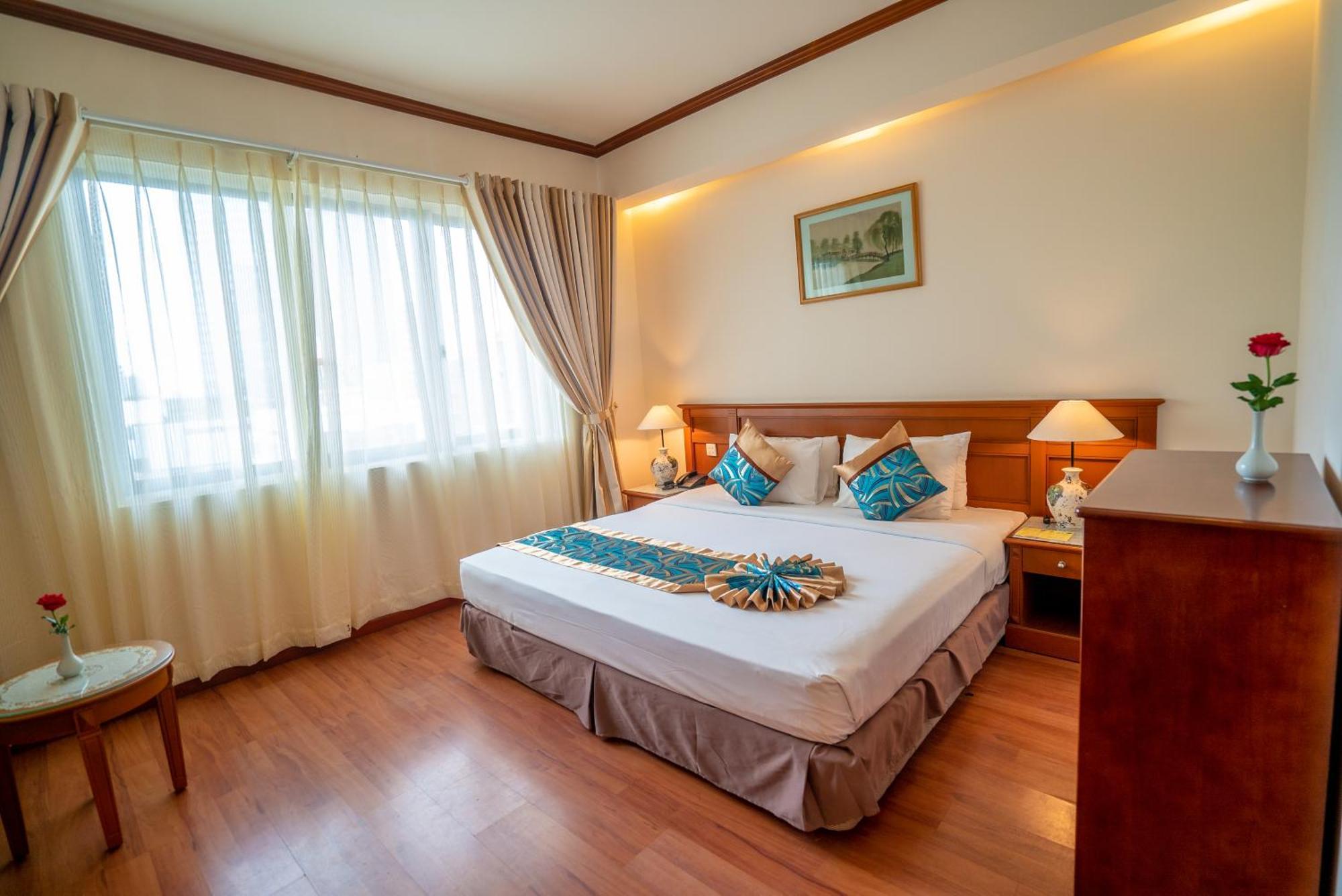 Oscar Deluxe Double Room