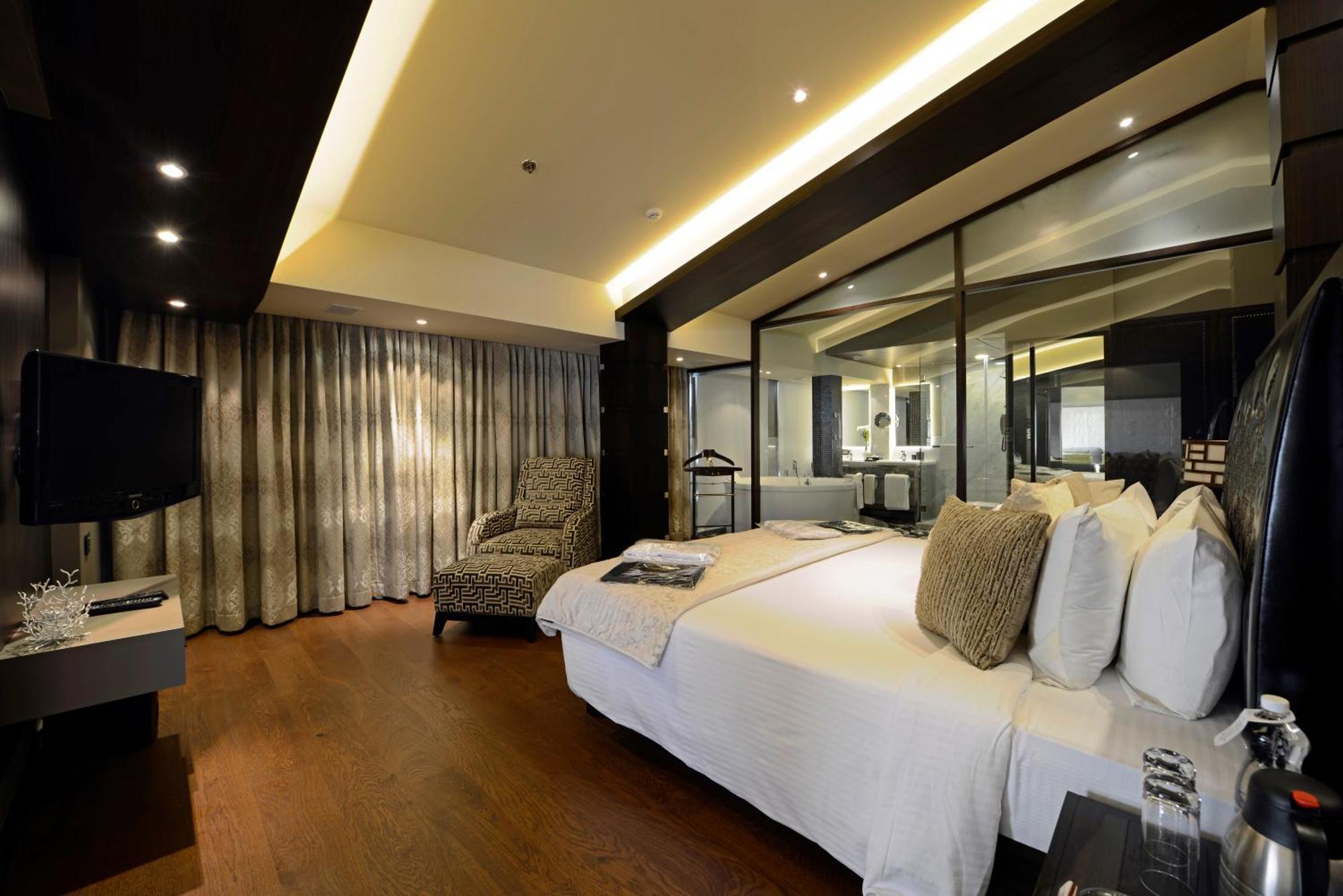 Presidential Suite on food beverages