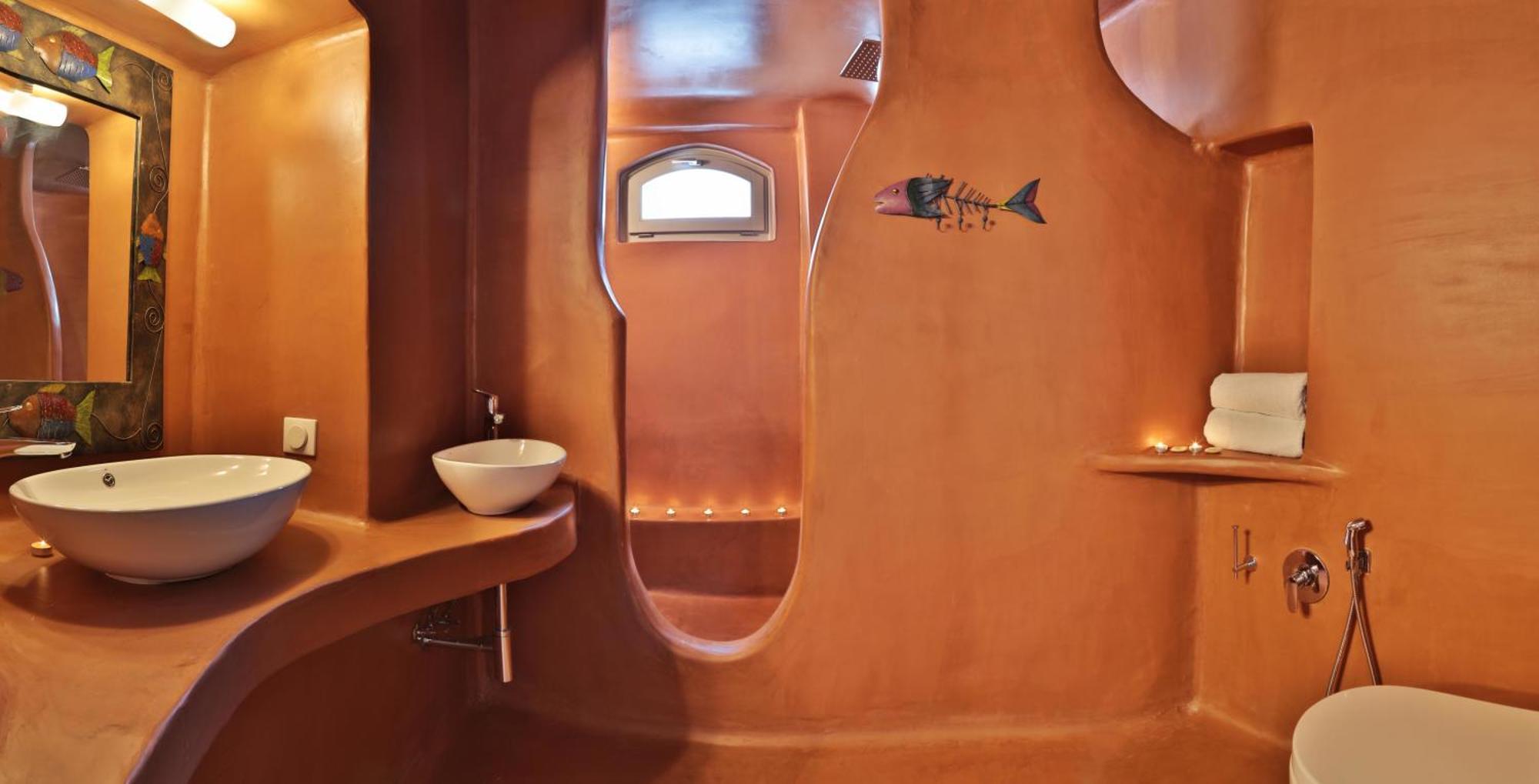 Three-bedroom villa 2 private hot tubs Caldera View terraces