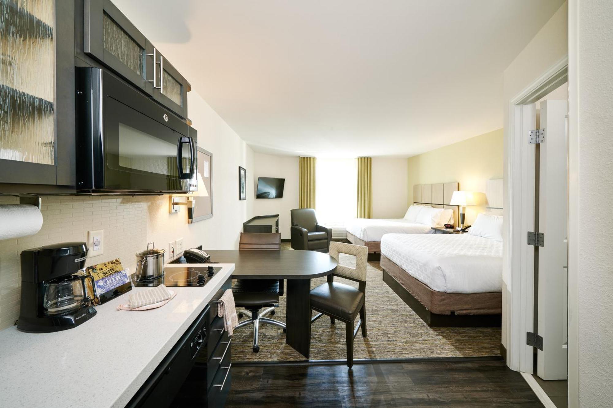 Studio Suite with Two Queen Beds