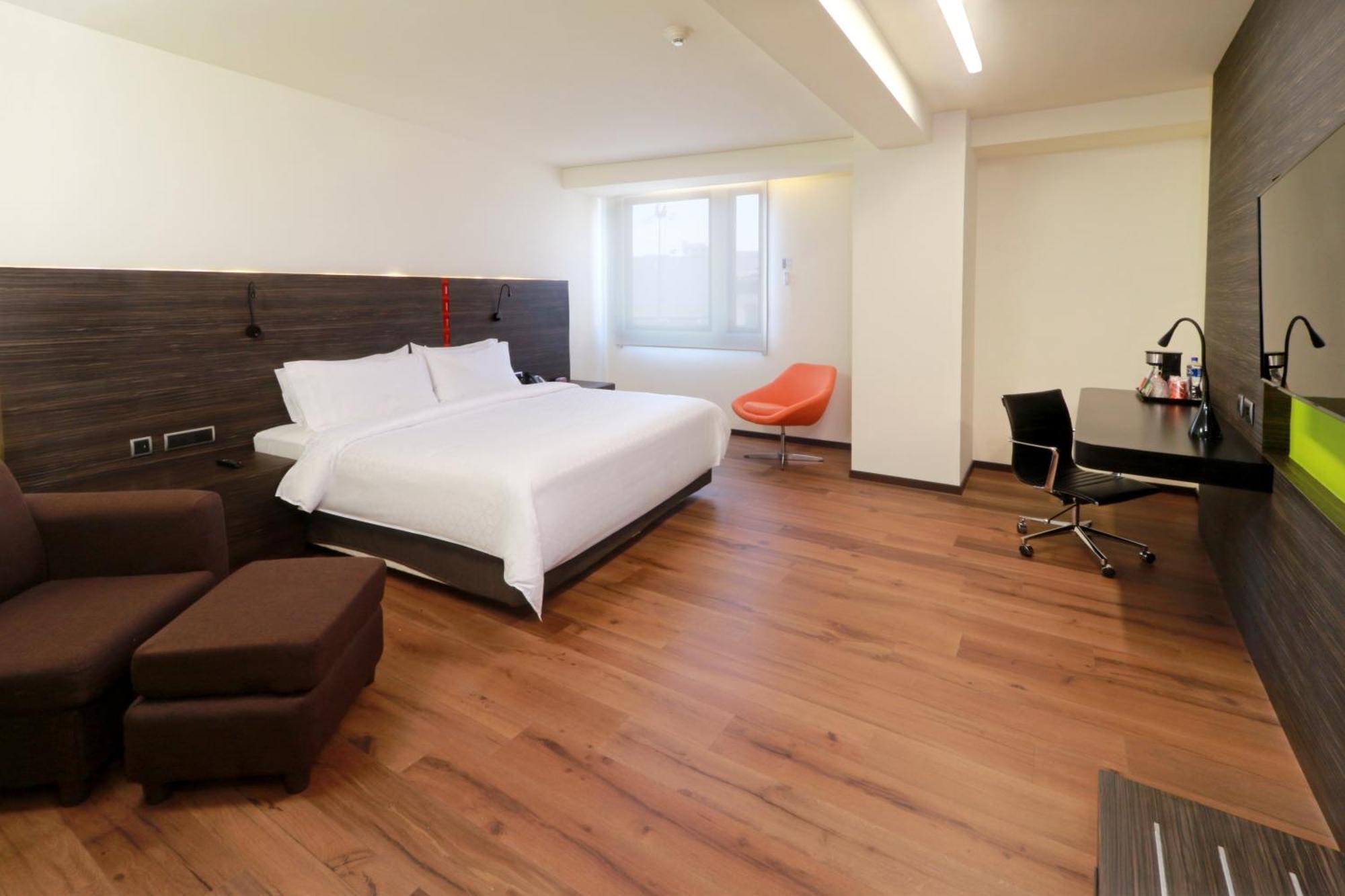 Standard King Room