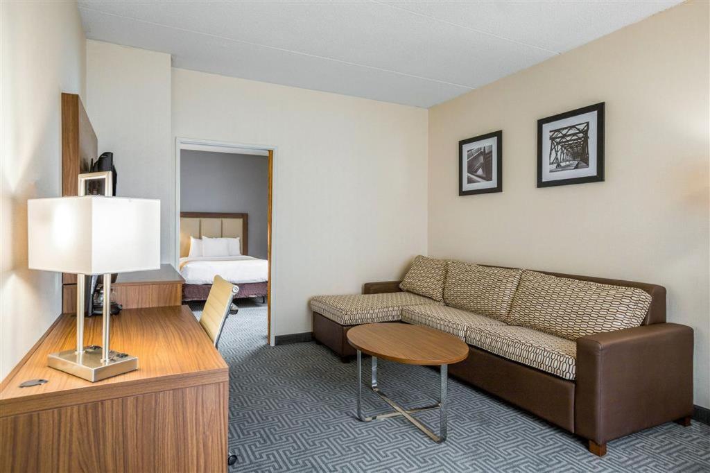 Double Room with Two Double Beds - Accessible/Non-Smoking,1279918954:JPEG