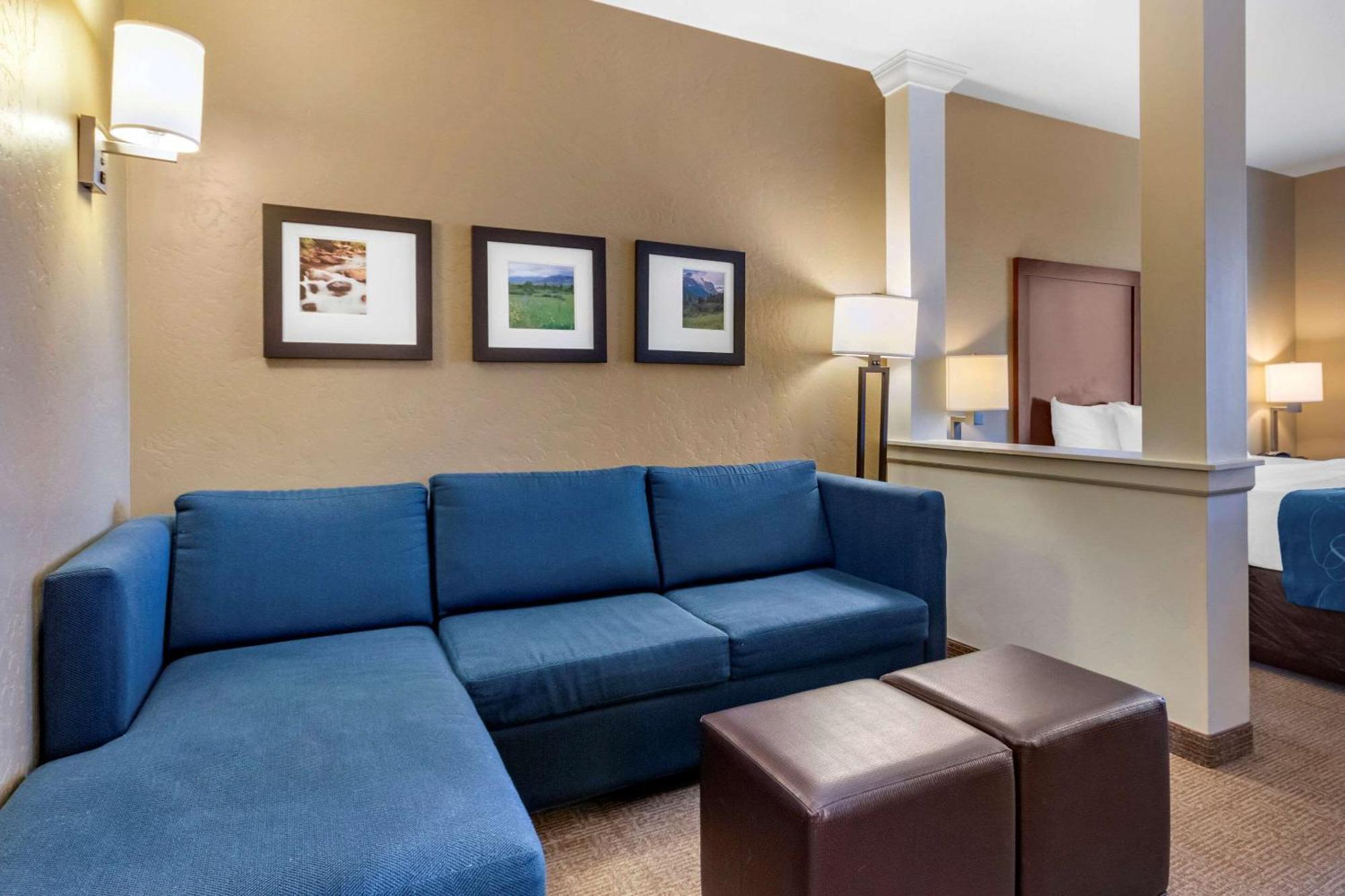 King Suite Accessible or Non-Smoking