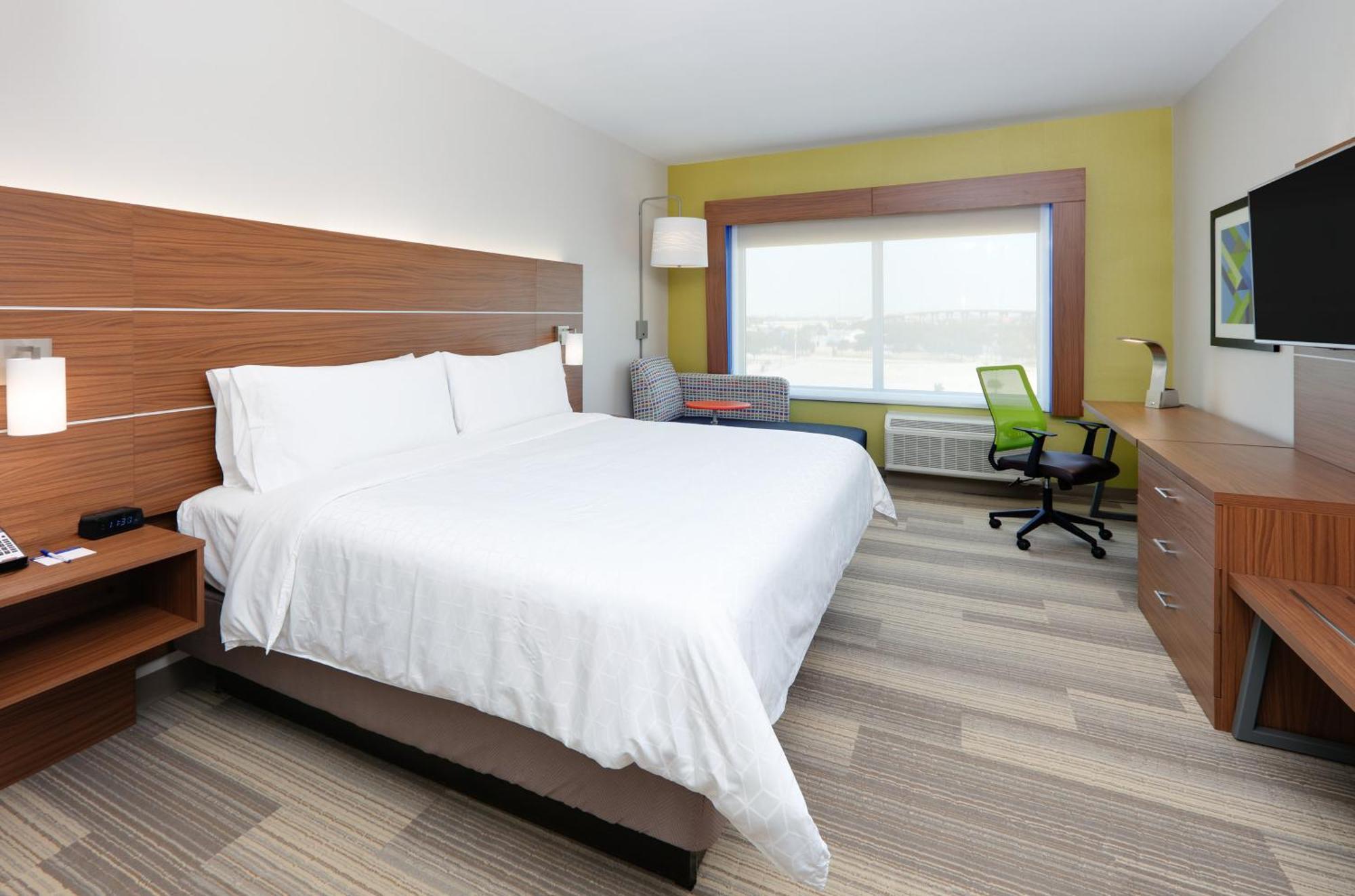 Standard King Room