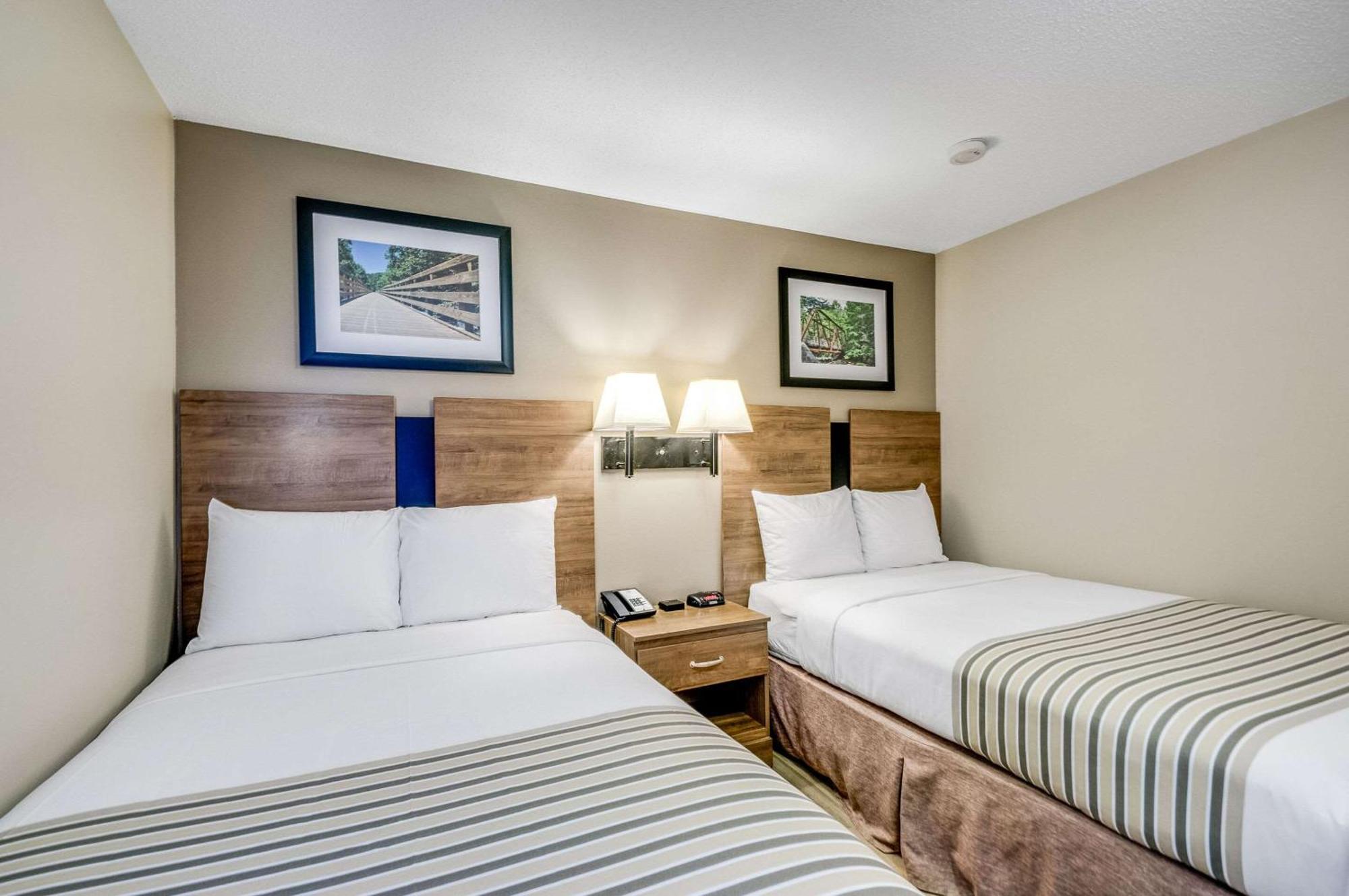 Double Room Two Double Beds Non-Smoking