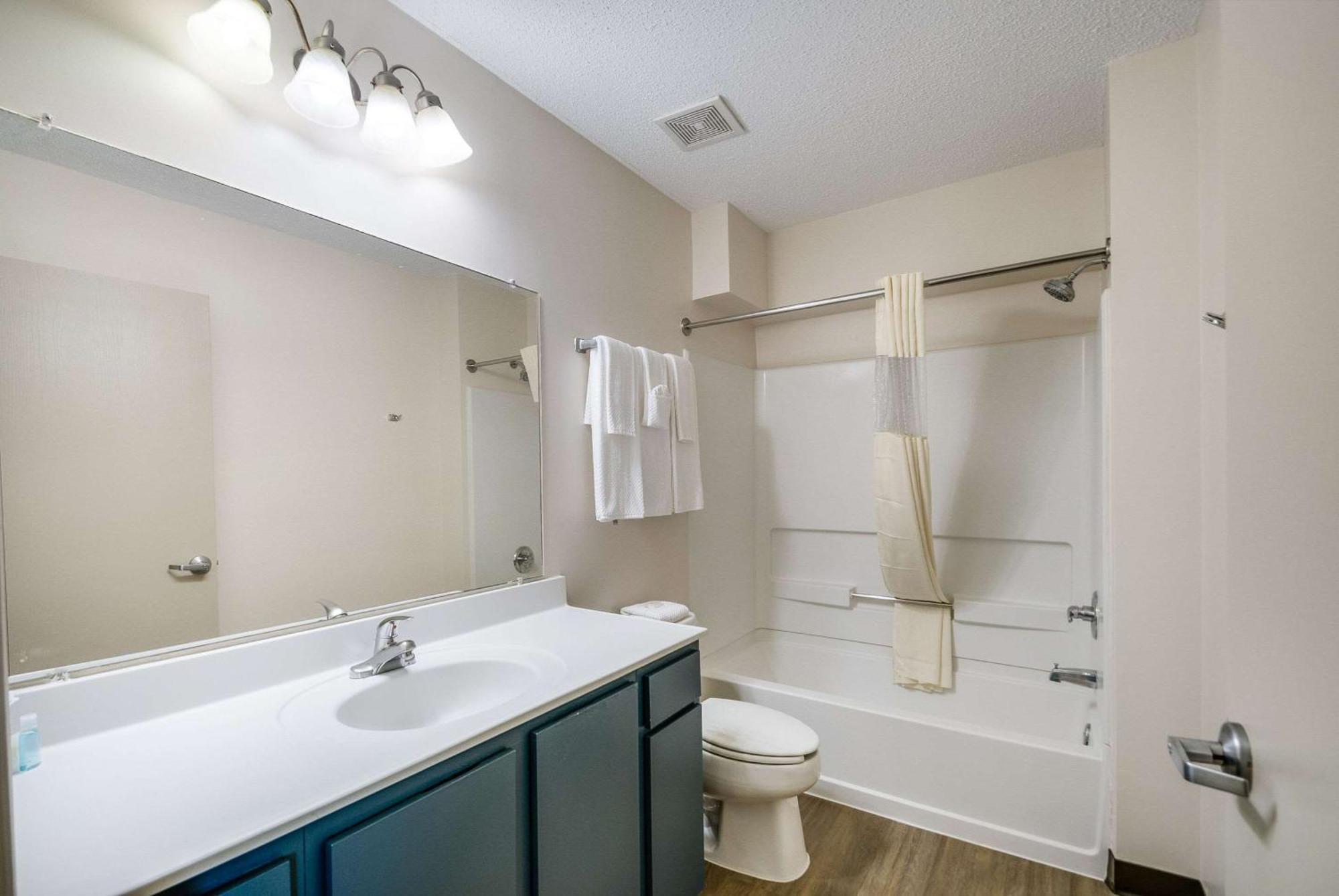 Double Room Two Double Beds Non-Smoking