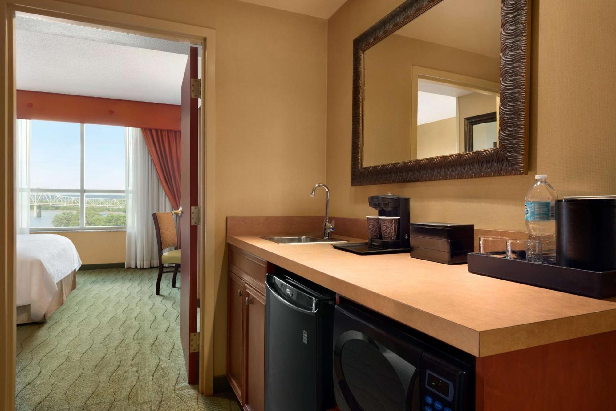 King Suite River View Non-Smoking
