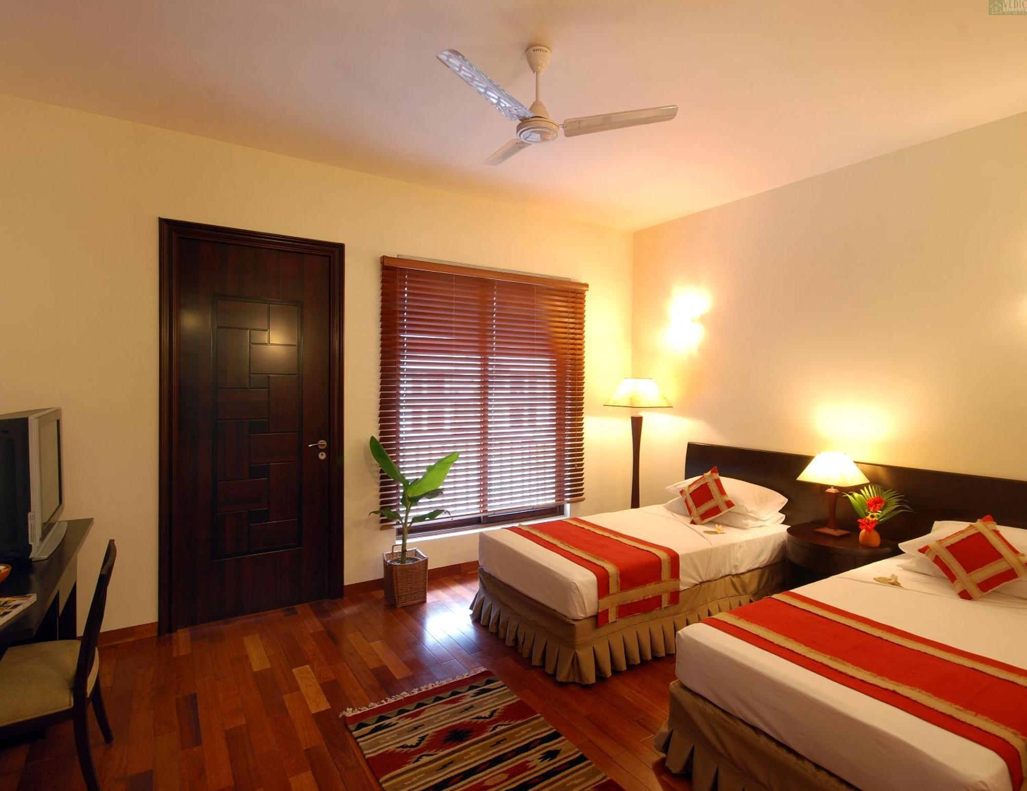 Three Bedroom Aqua Villa’s