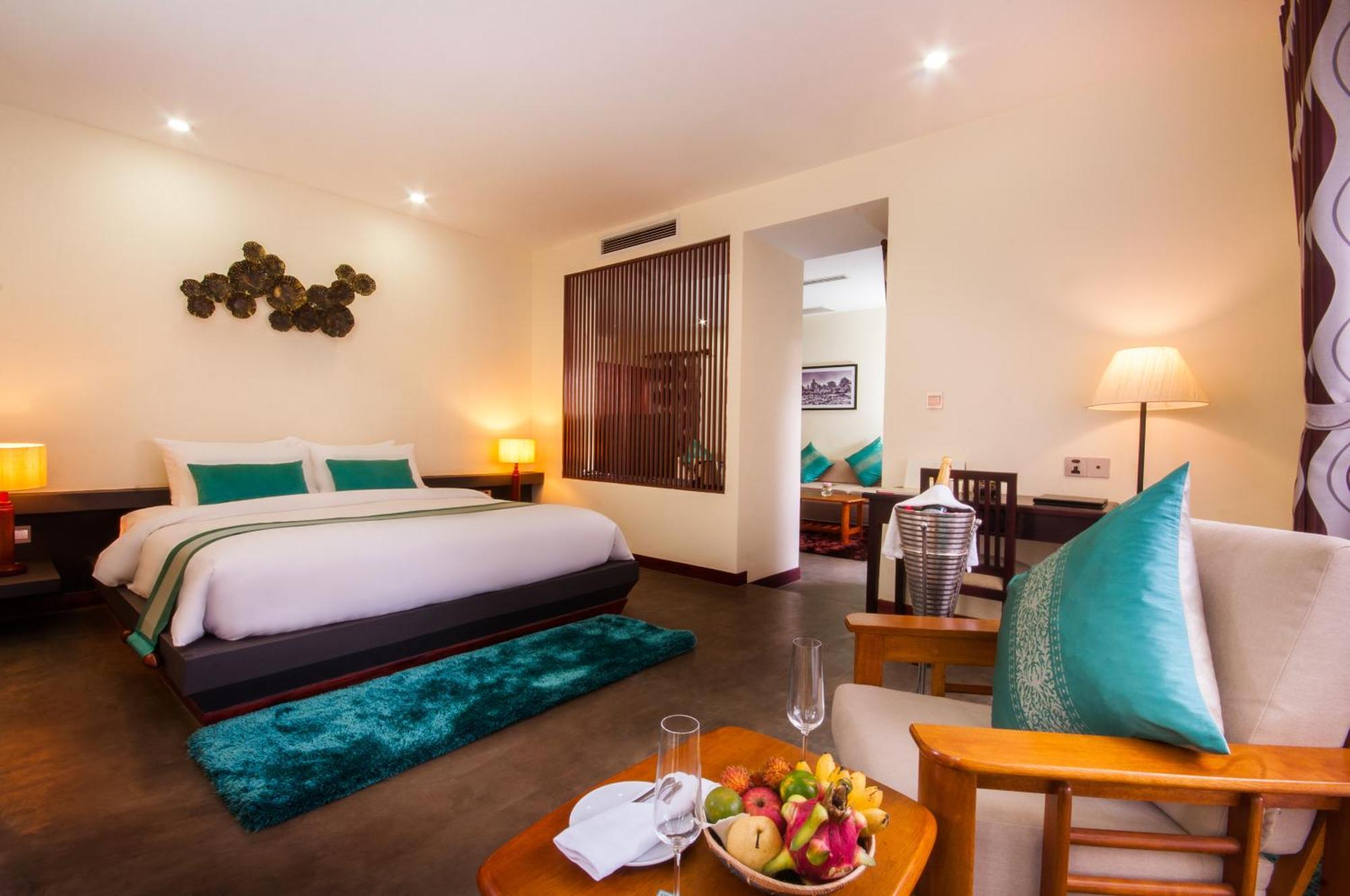 Cabana Spa Suite