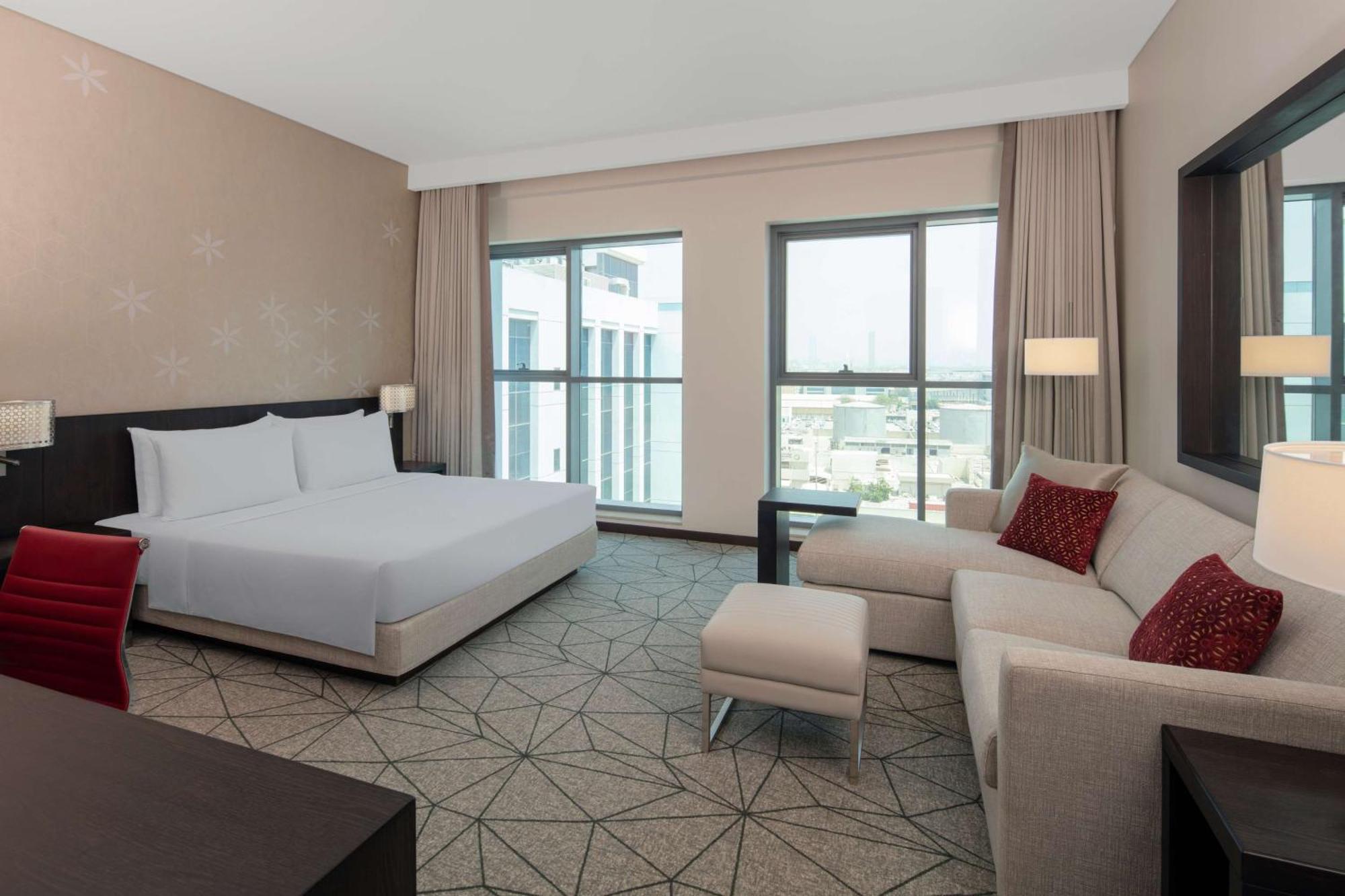Twin Room Sofa Bed Pool View & on F&B