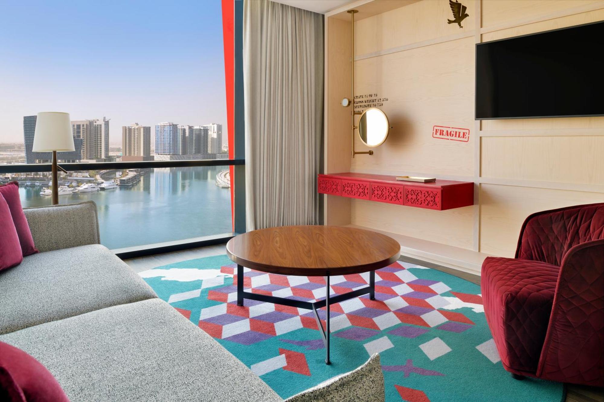 One-Bedroom Suite Creek View High Floor