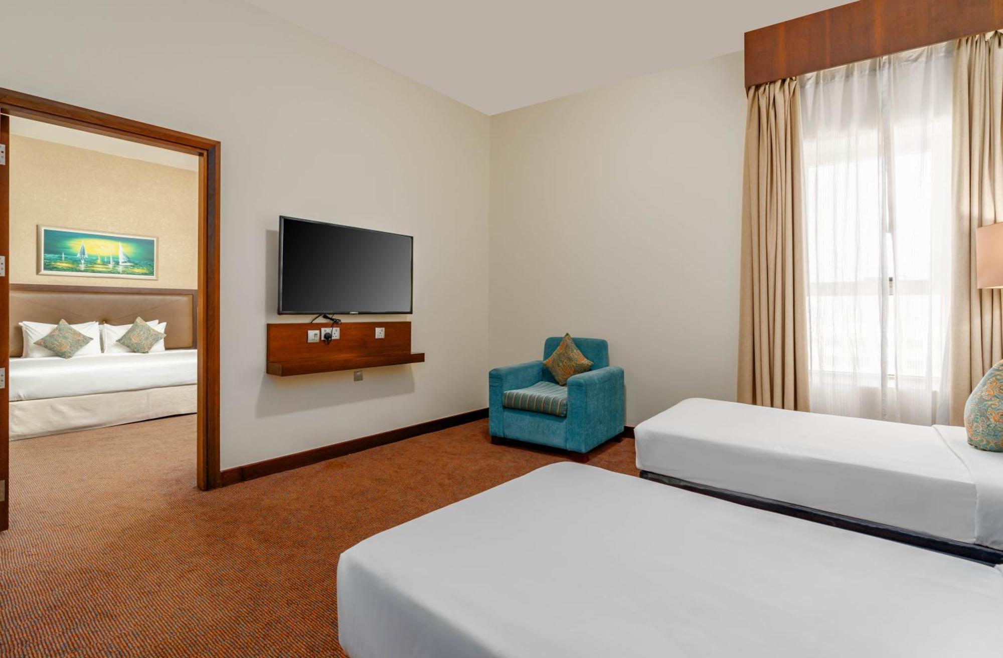 Family King Suite Non-Smoking