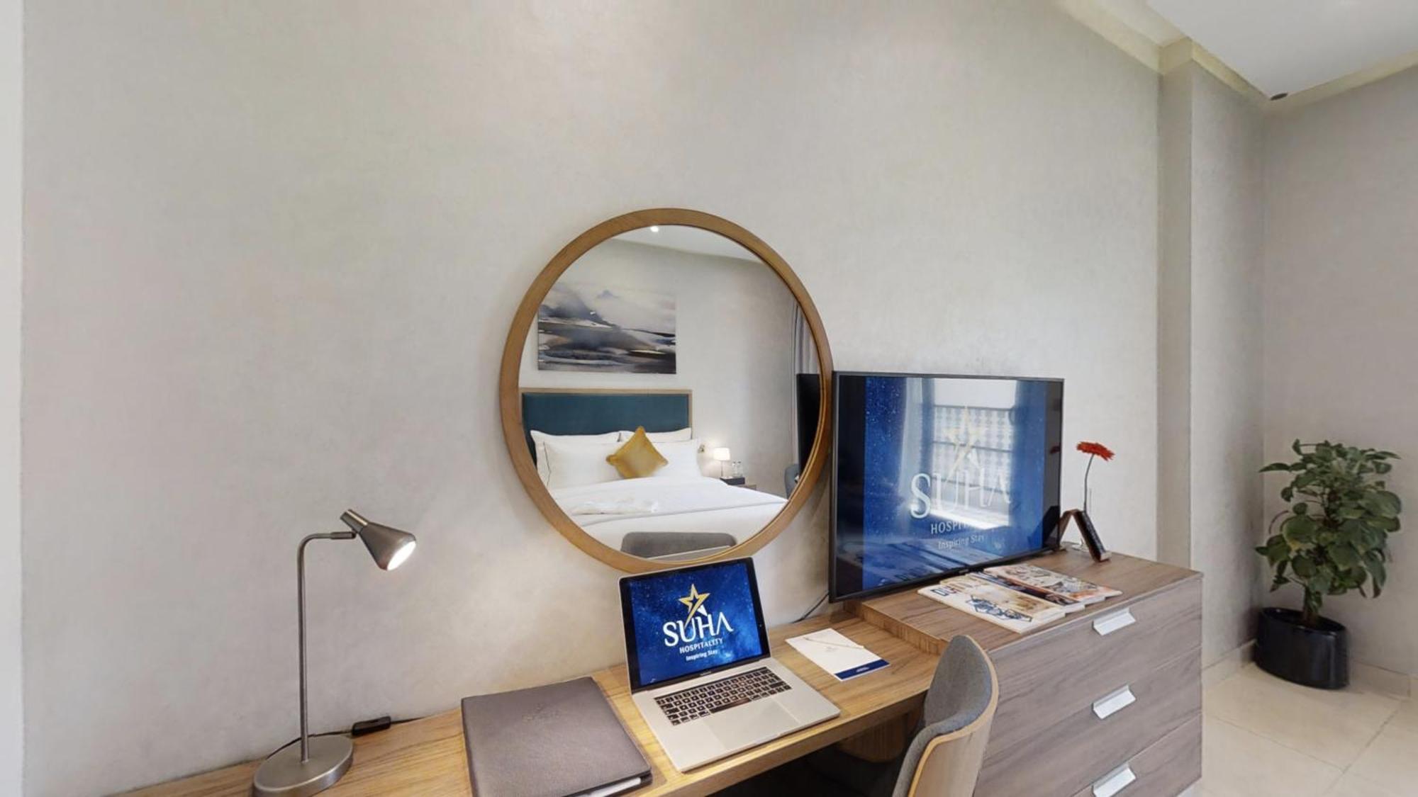 Creek View Studio Apartment