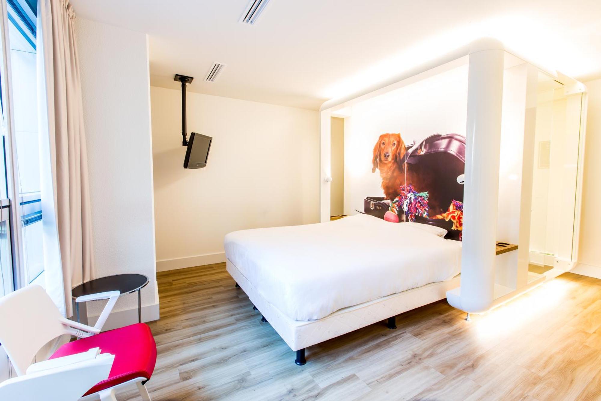 Large Double Room