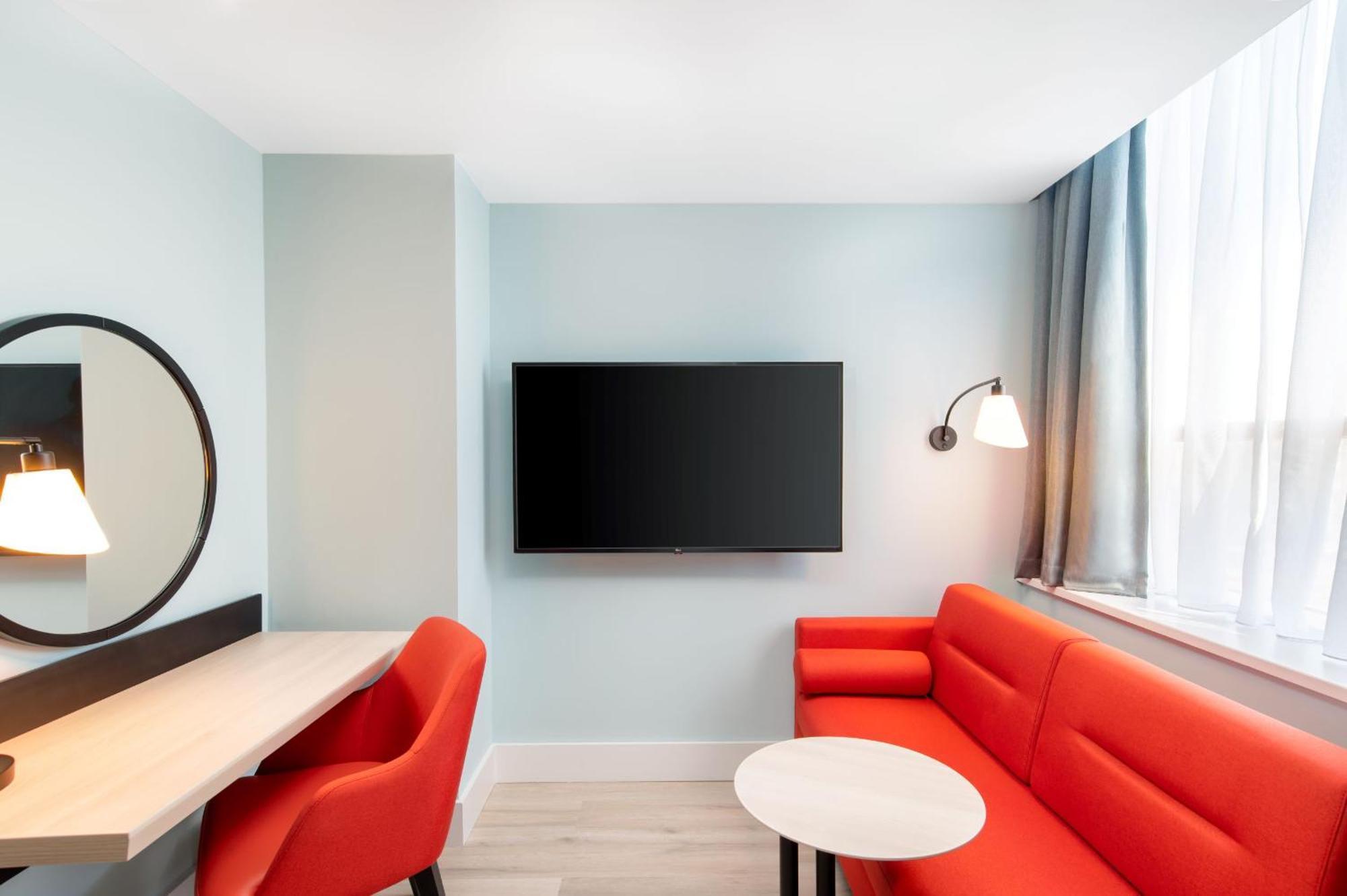 Deluxe Twin Room City View