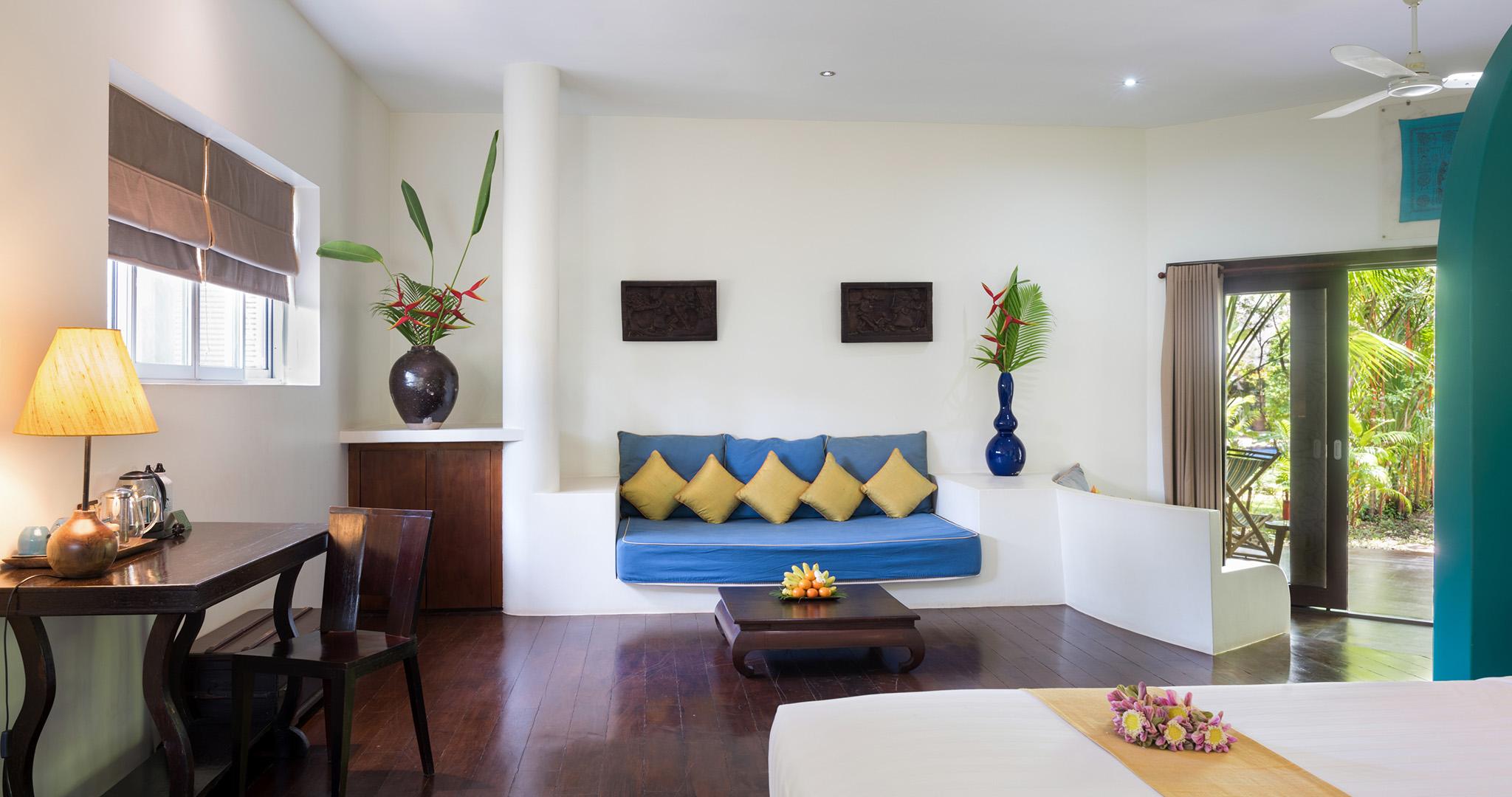 Grand Tour Family Room