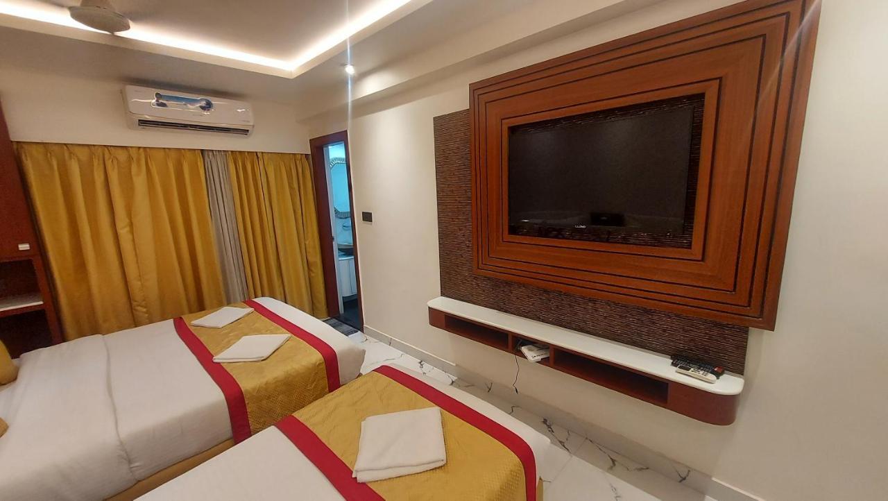 Deluxe Family Room